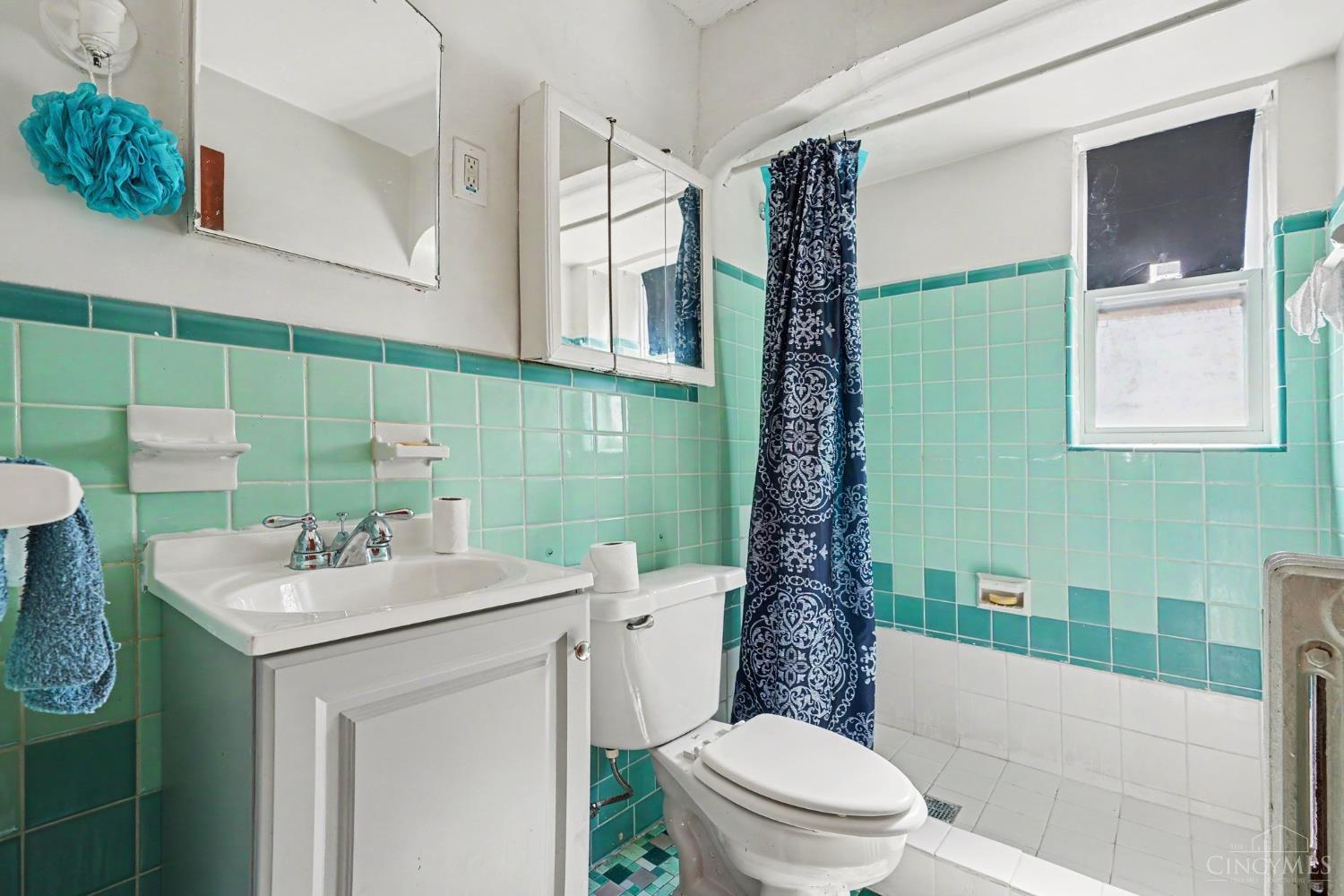2809 Temple Ave Property Photo 7