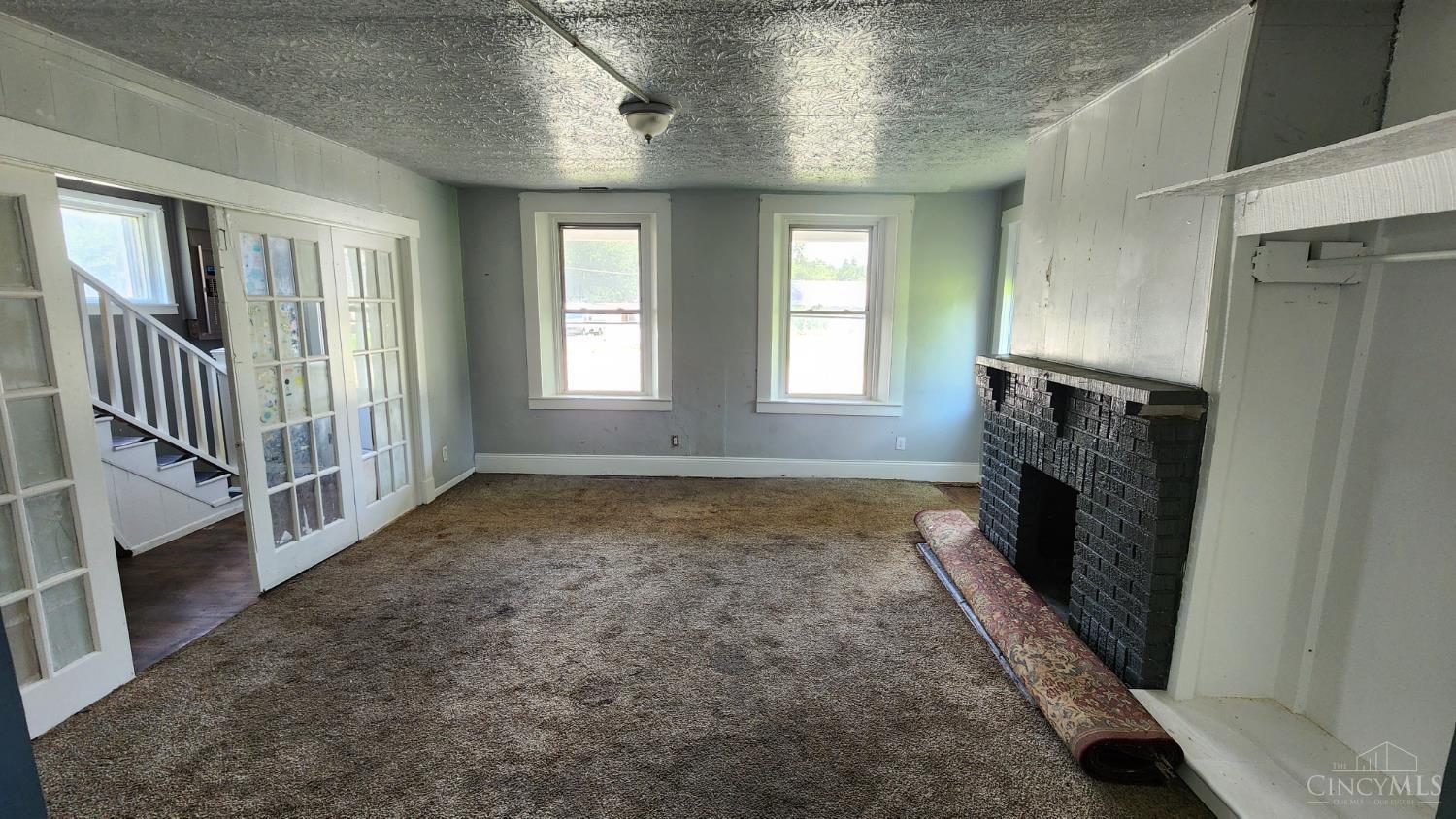 609 Main Street Property Photo 6