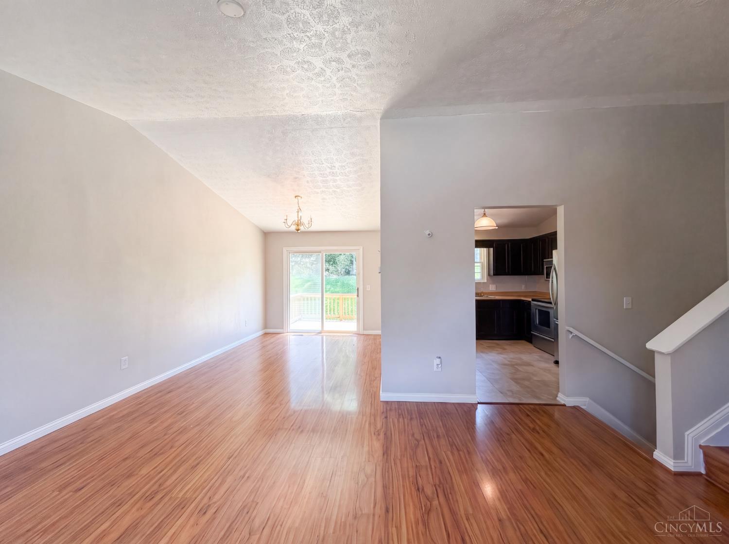 5569 Partridge Circle Property Photo 9