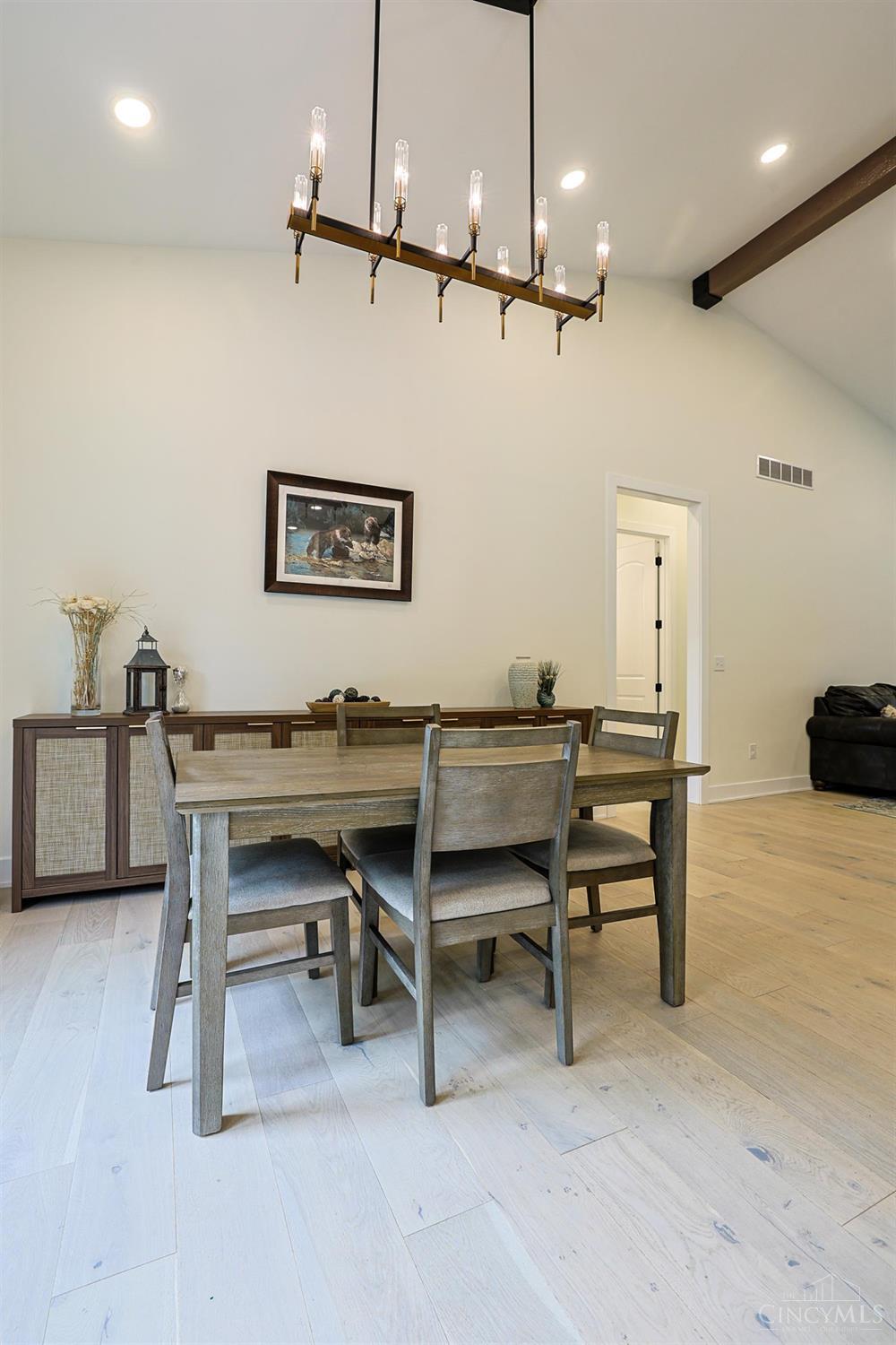 20904 Augusta Drive Property Photo 10