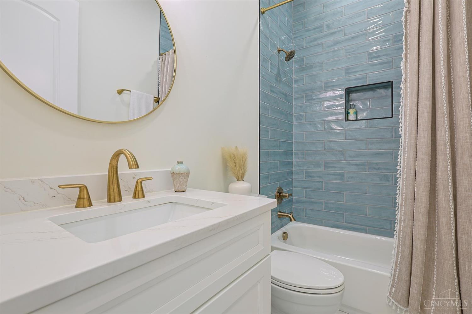 20904 Augusta Drive Property Photo 34