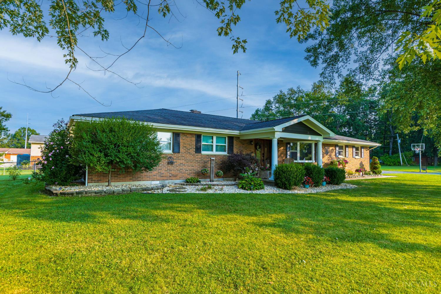 143 Jose Drive Property Photo 2