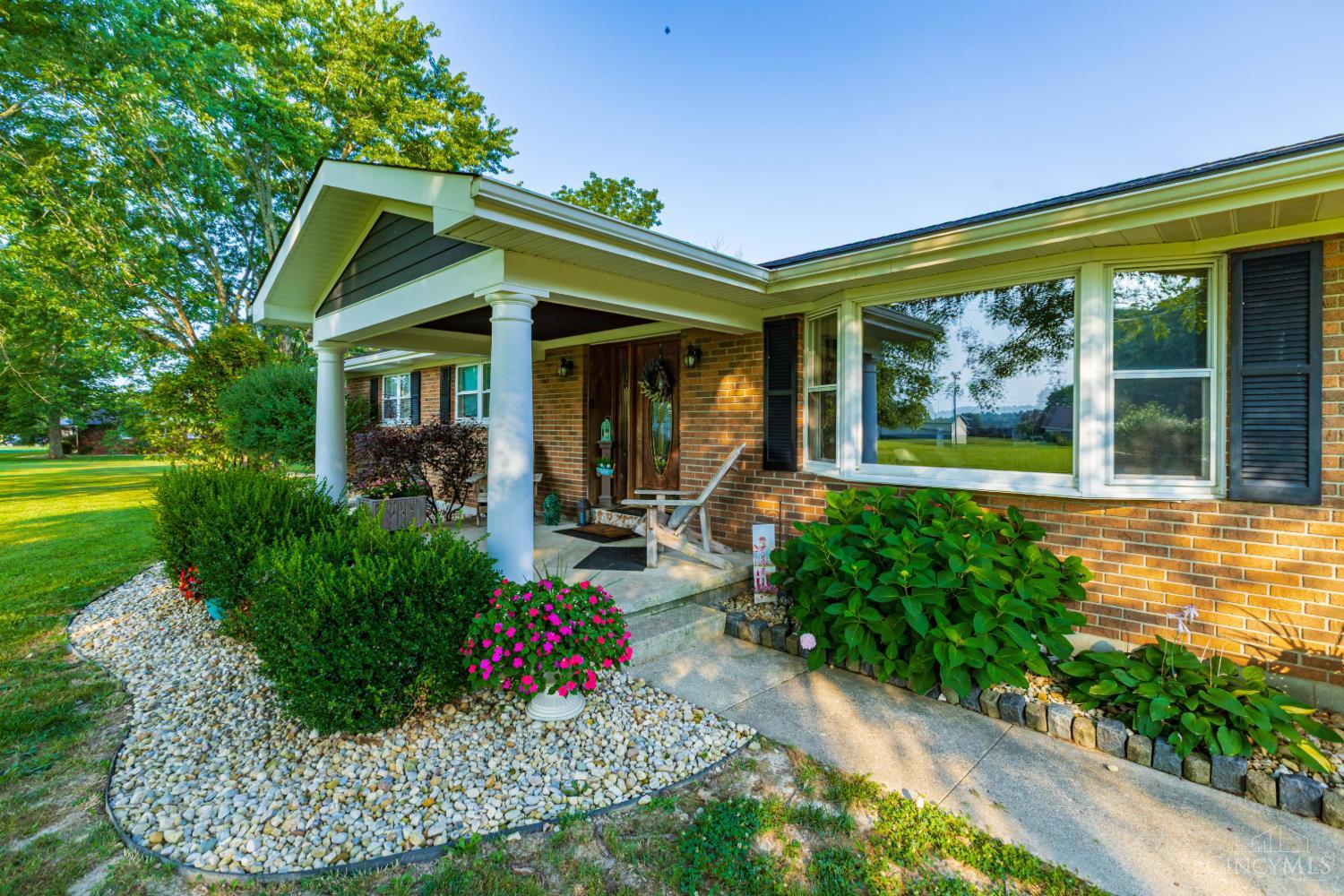 143 Jose Drive Property Photo 3