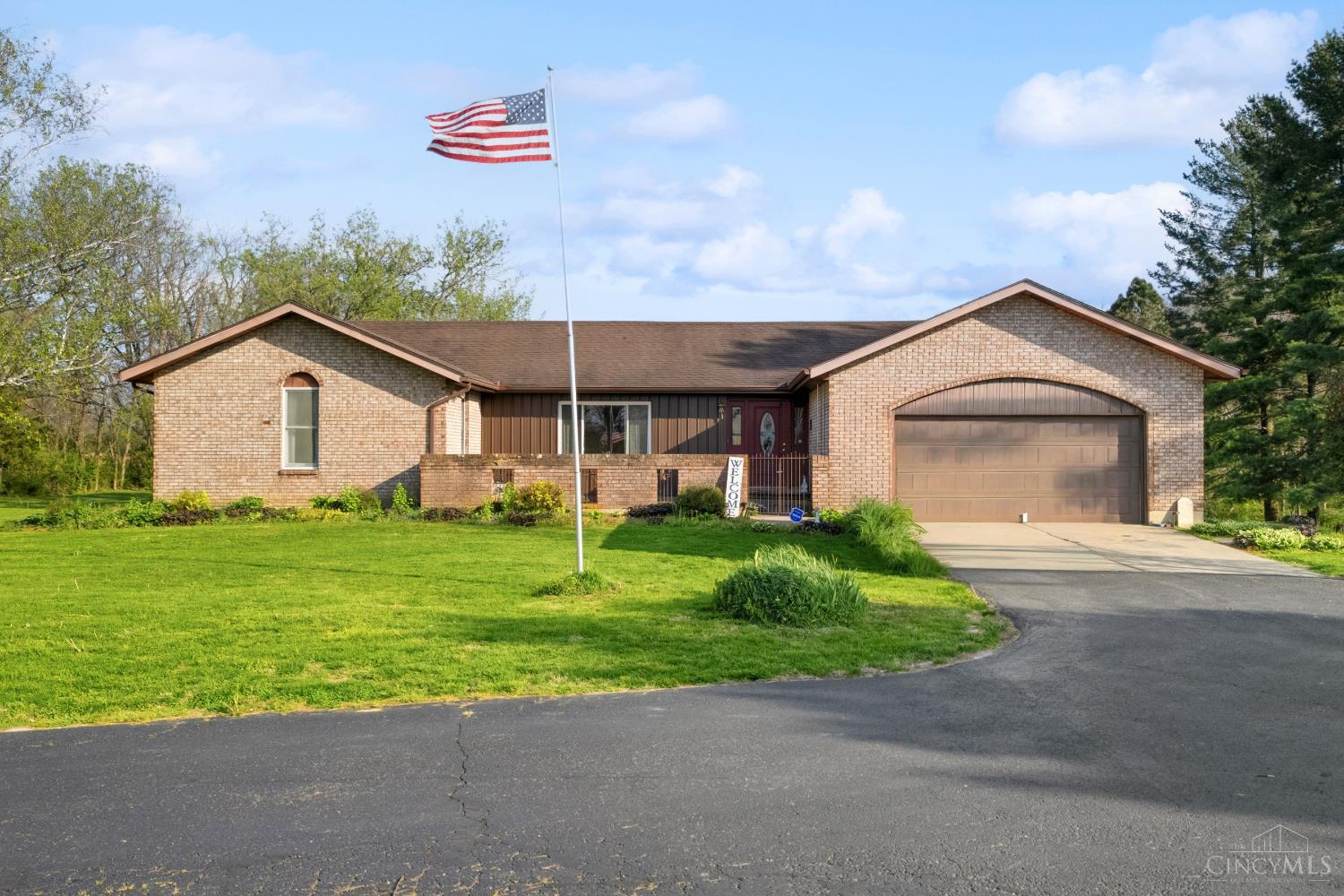 1435 Halpin Road Property Photo 1