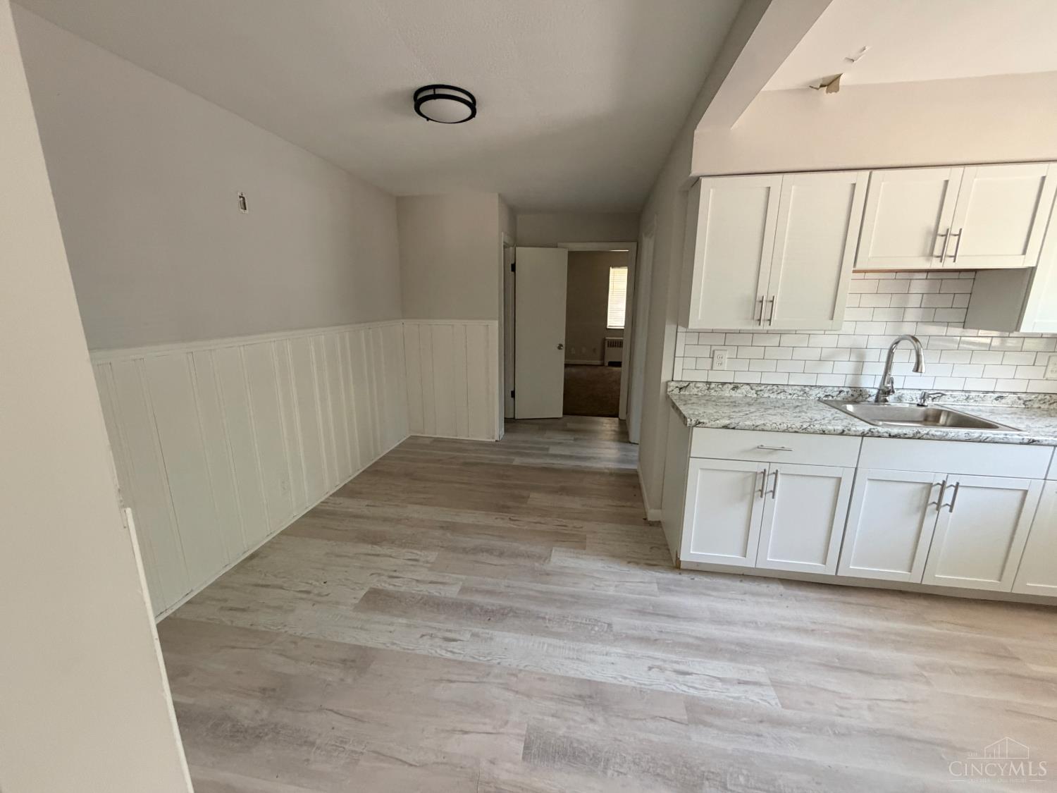 5855 Lathrop Place Property Photo 3