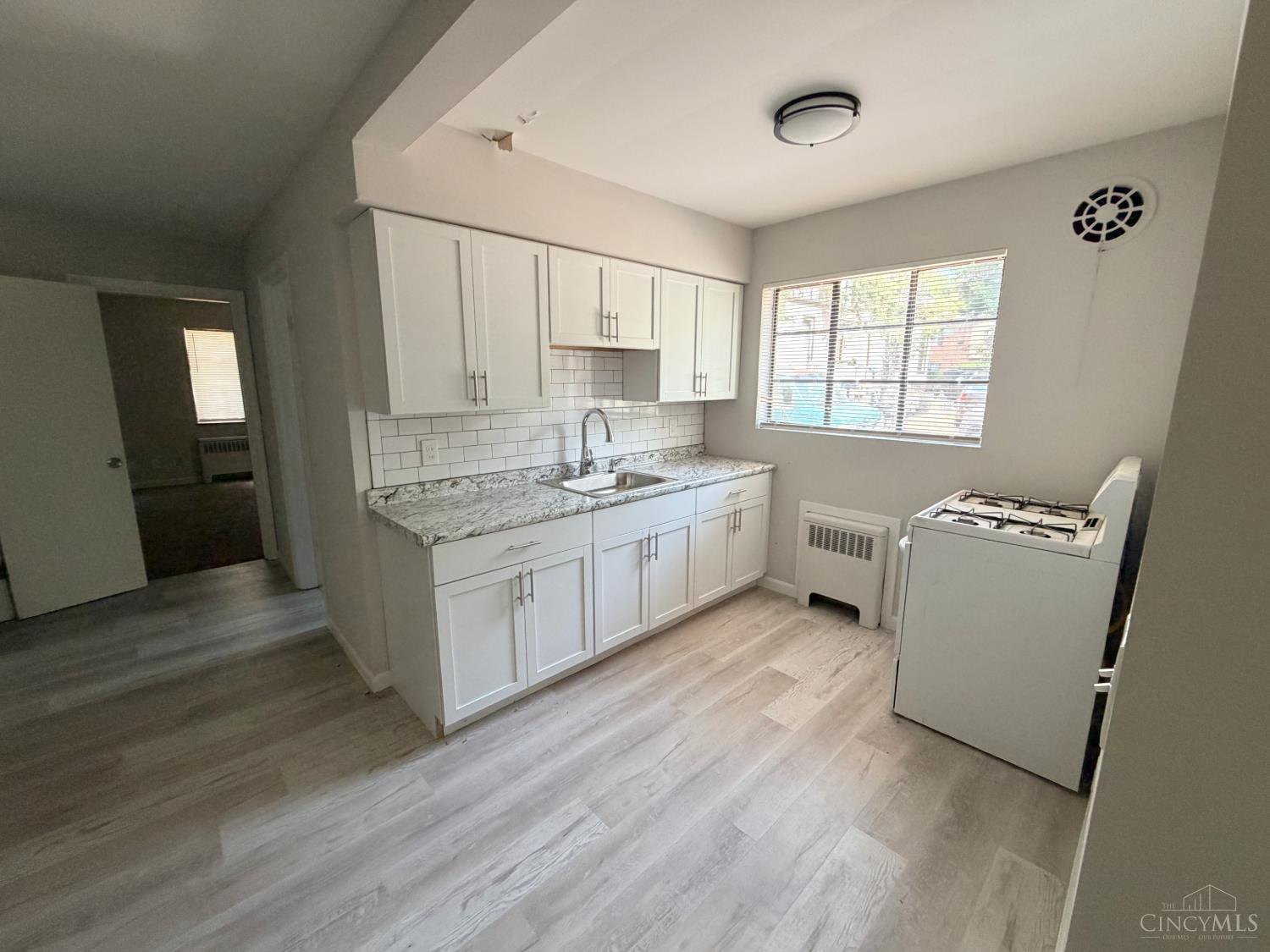 5855 Lathrop Place Property Photo 4