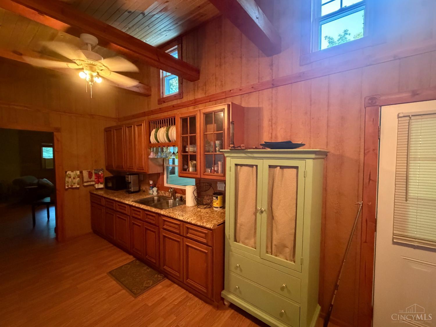 1702 Robinson Hollow Road Property Photo 14
