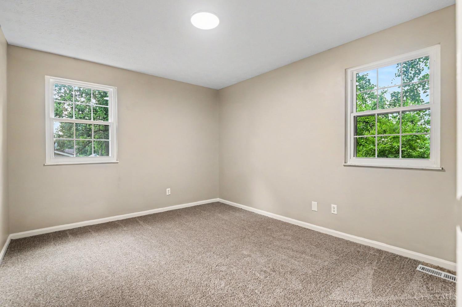 5160 Brasher Avenue Property Photo 10