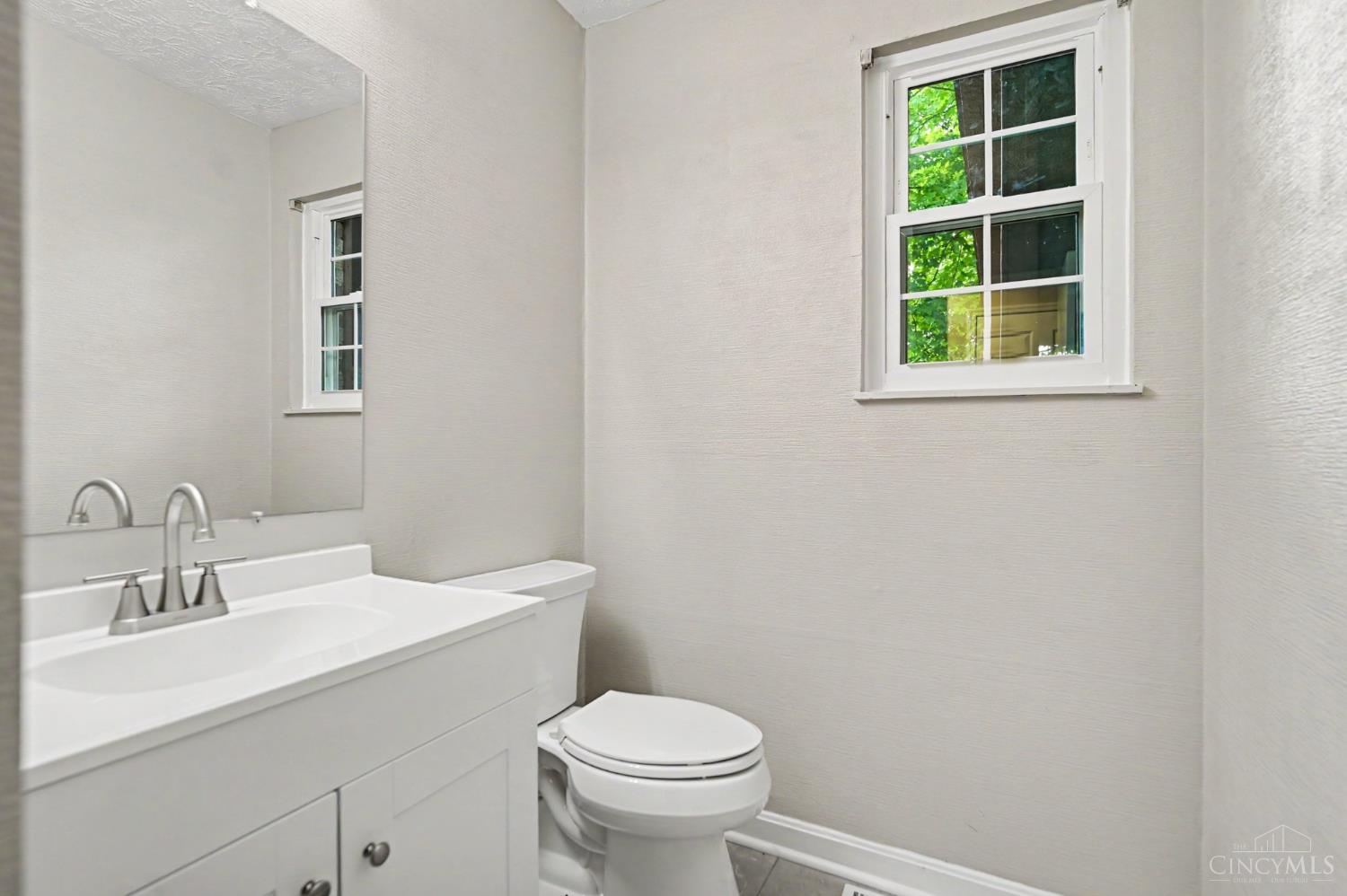 5160 Brasher Avenue Property Photo 11