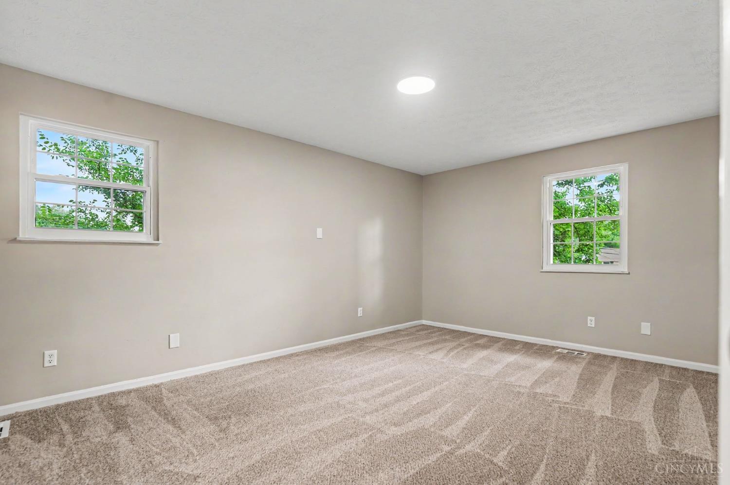 5160 Brasher Avenue Property Photo 12