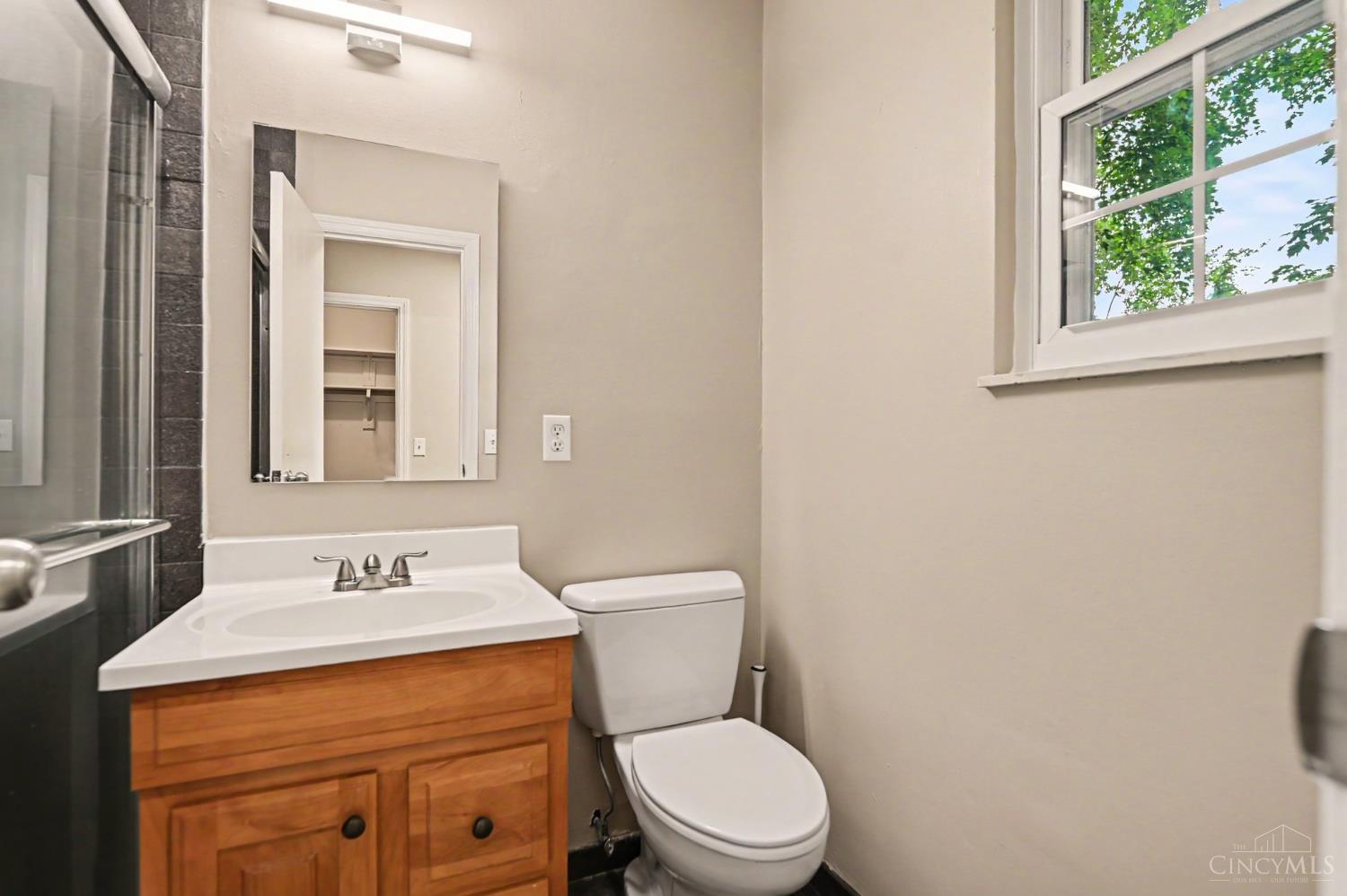 5160 Brasher Avenue Property Photo 13