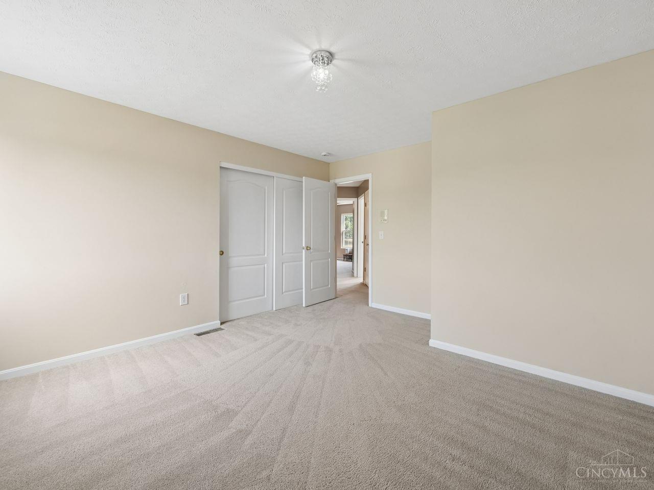 105 Stablewatch Court Property Photo 20