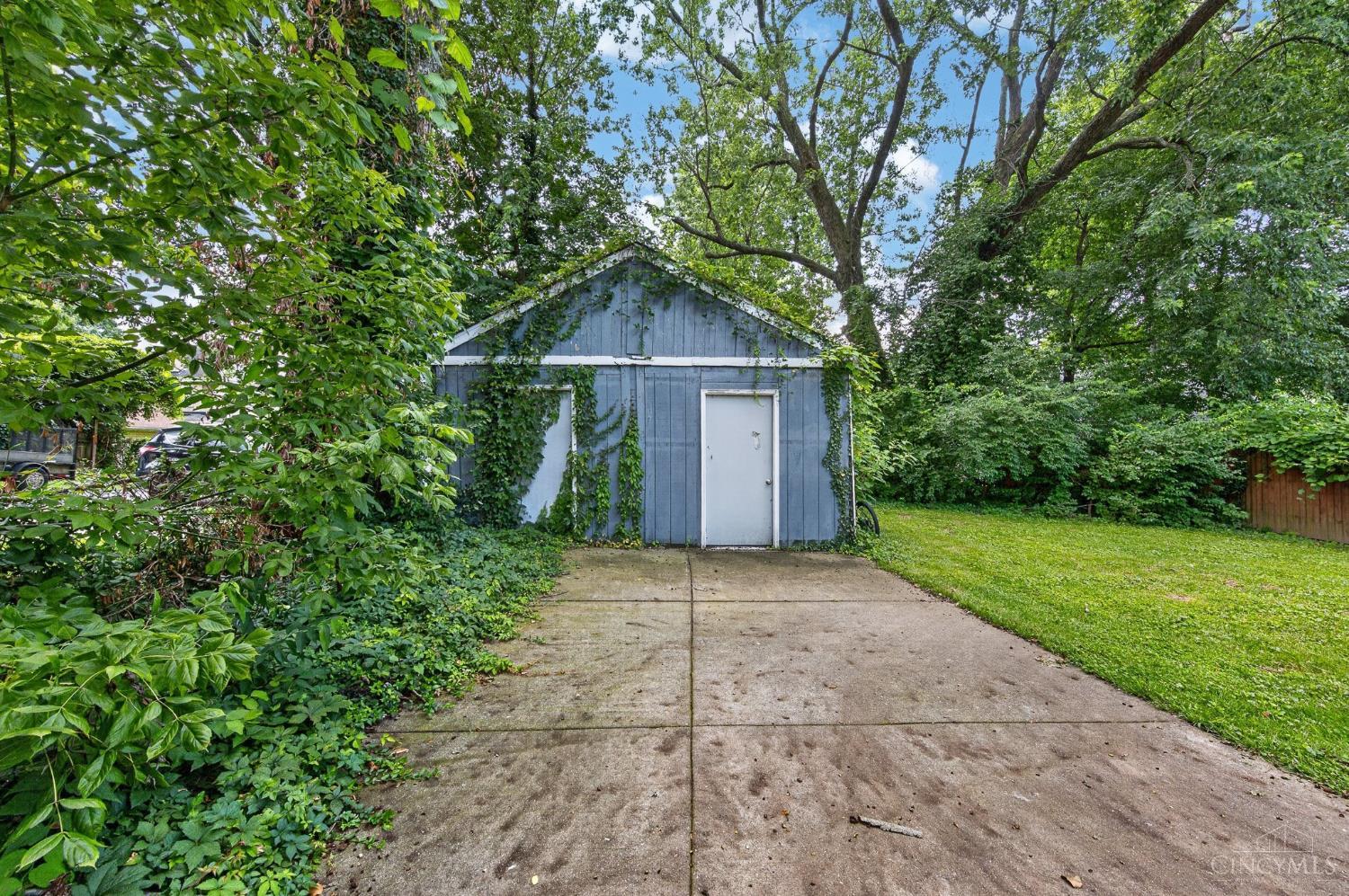 5627 Bramble Avenue Property Photo 35