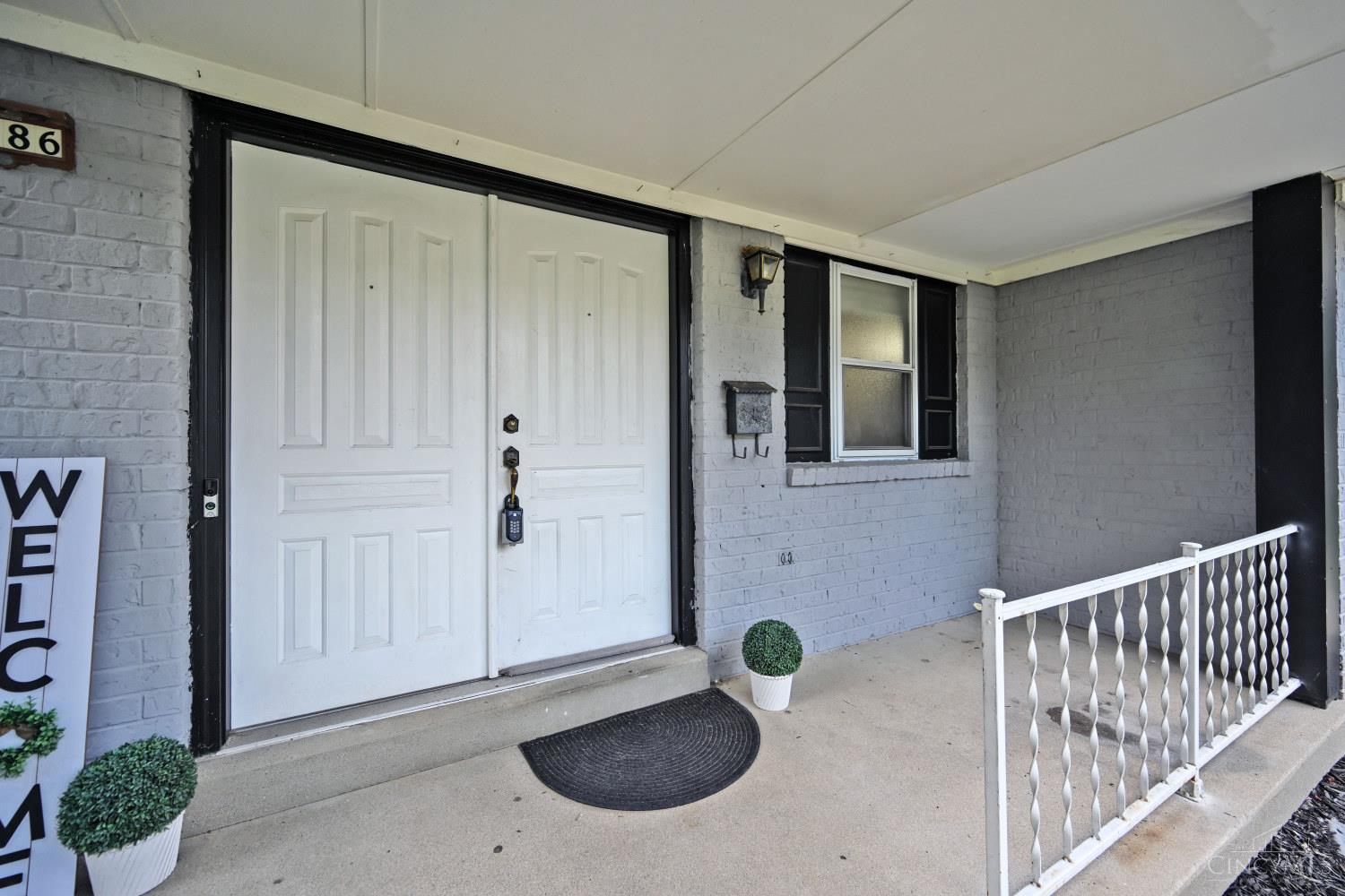 S 6586 Oak Knoll Drive Property Photo 6