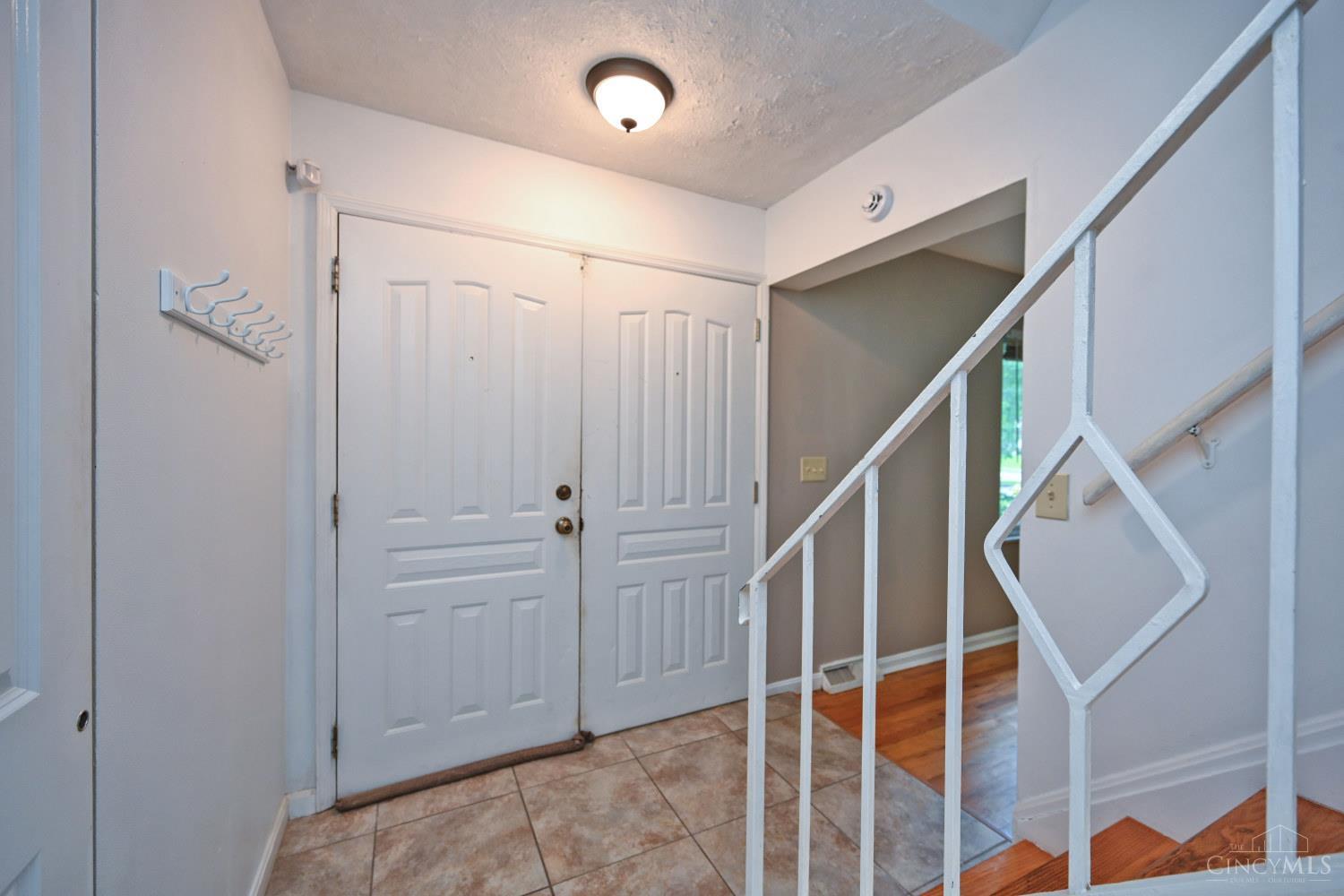 S 6586 Oak Knoll Drive Property Photo 7