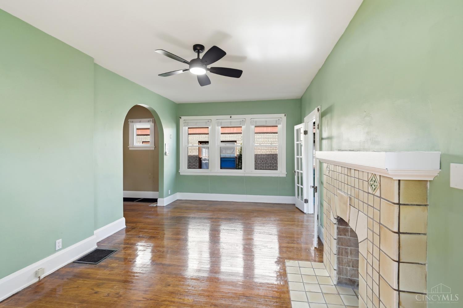 3417 Glenway Avenue Property Photo 4