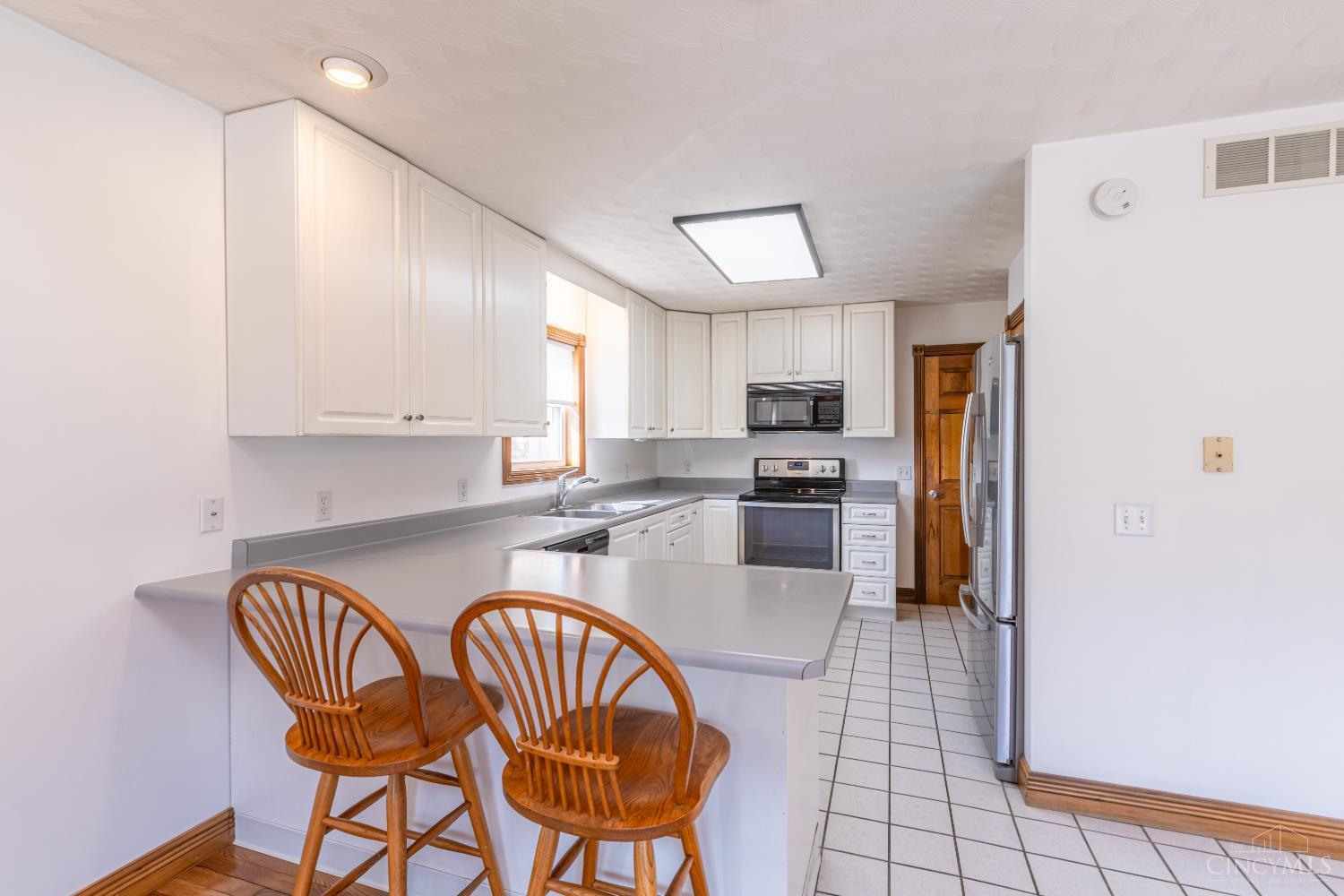 150 Roslin Drive Property Photo 22