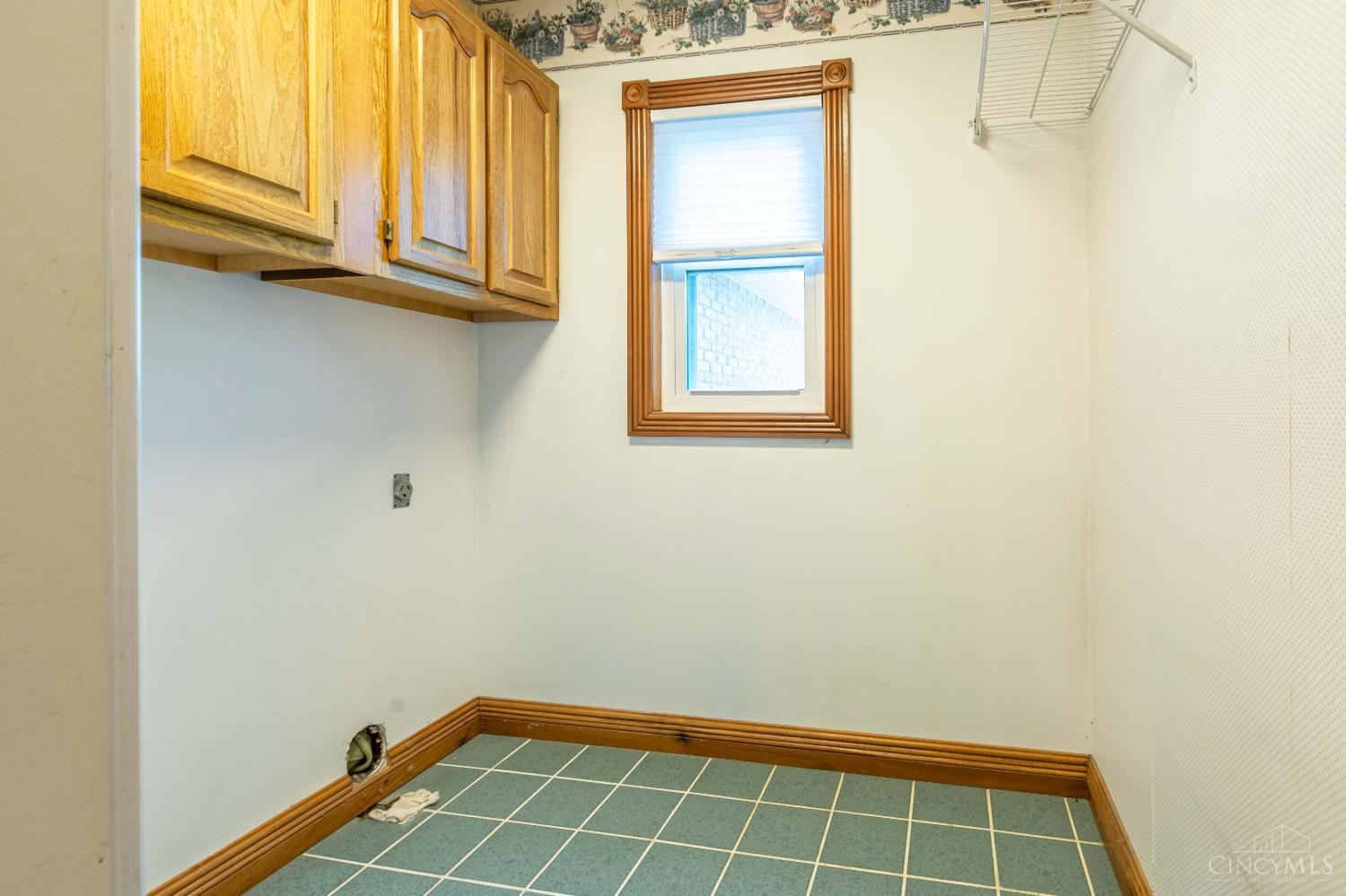 150 Roslin Drive Property Photo 34