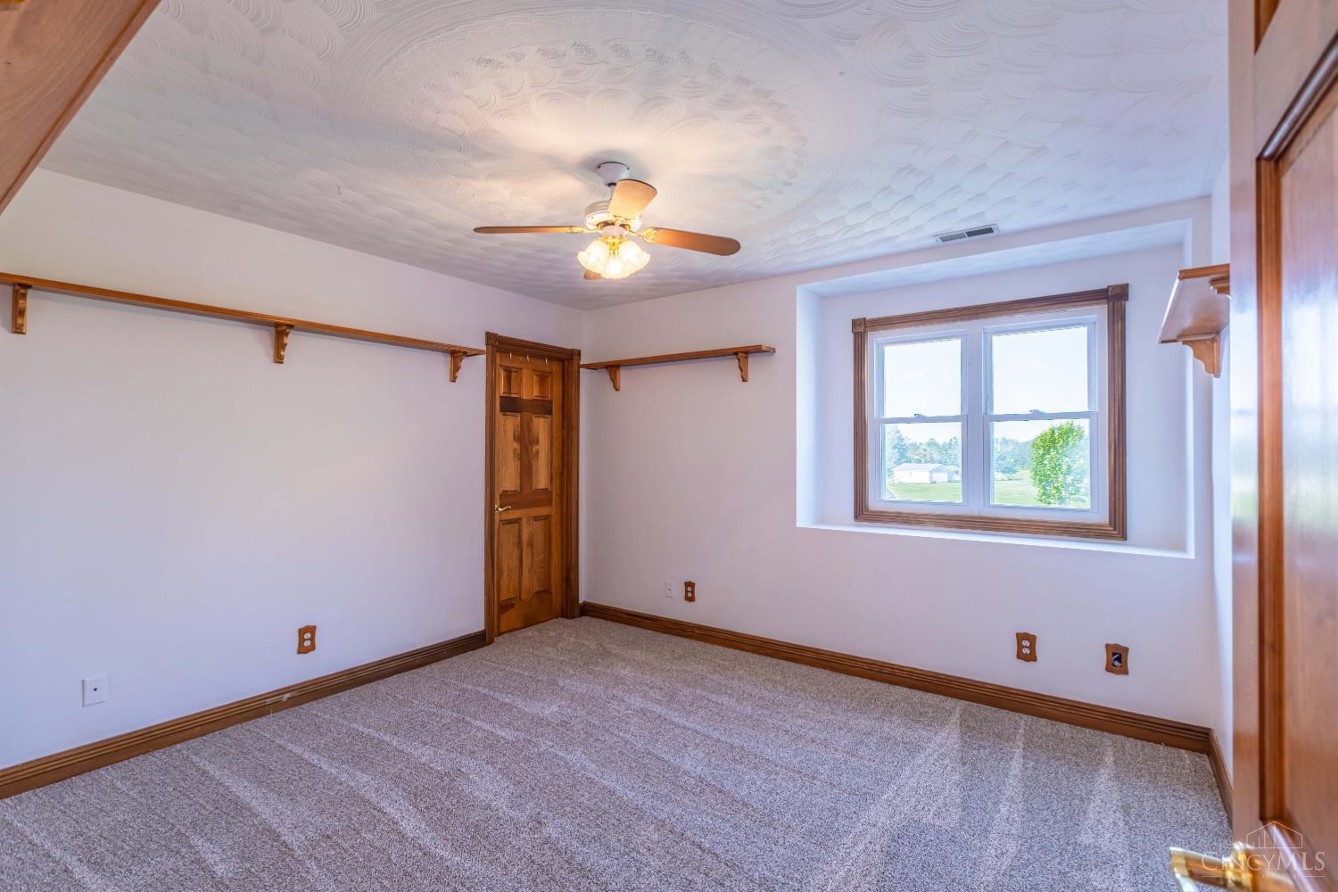 150 Roslin Drive Property Photo 42