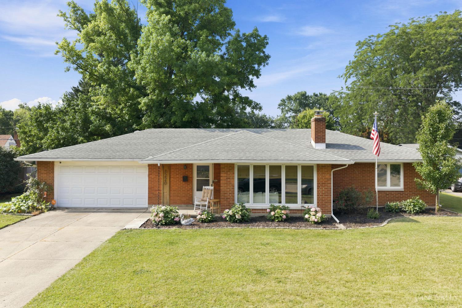 1220 Rose Bower Avenue Property Photo 1