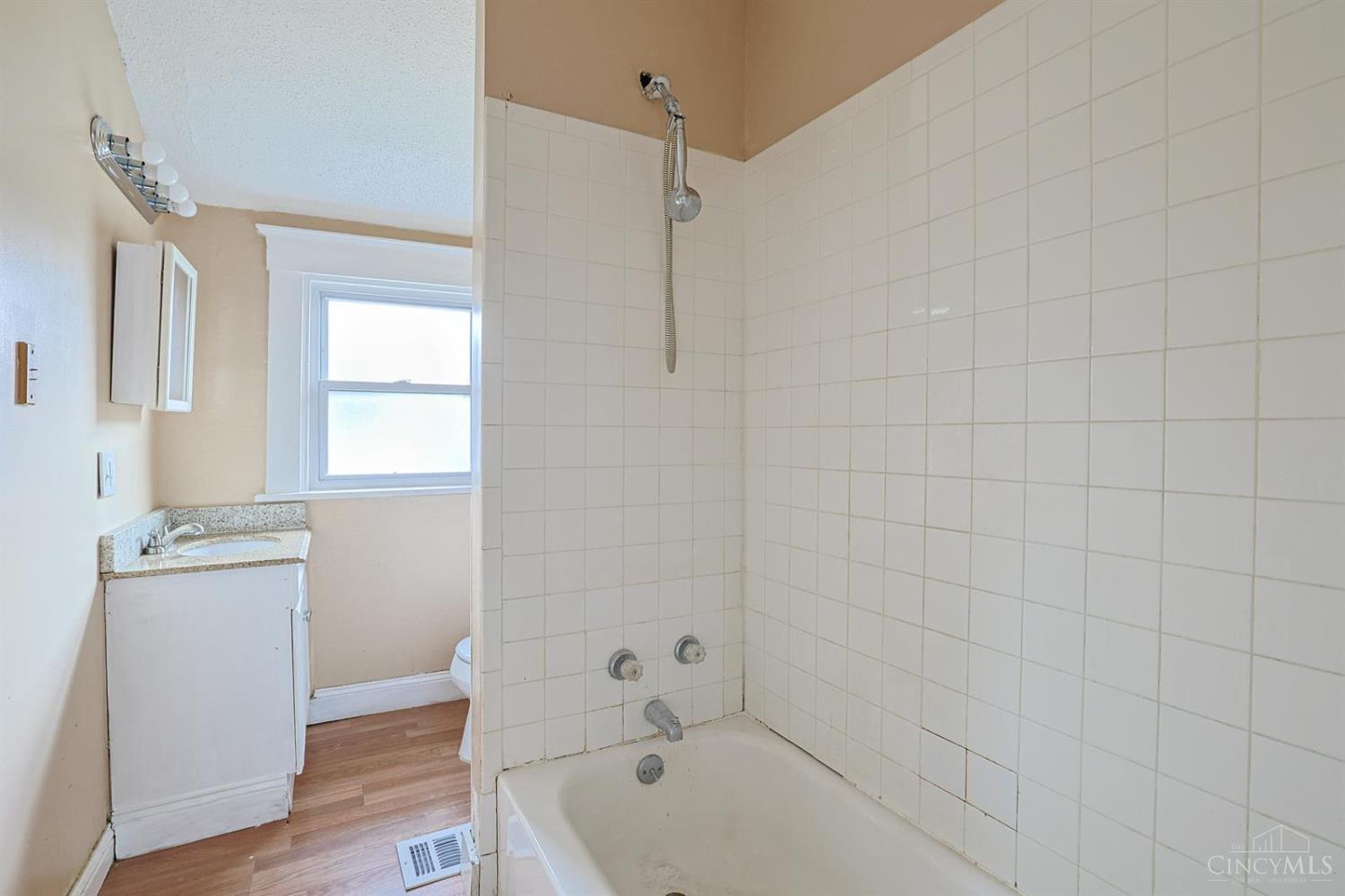 741 Mcpherson Avenue Property Photo 22