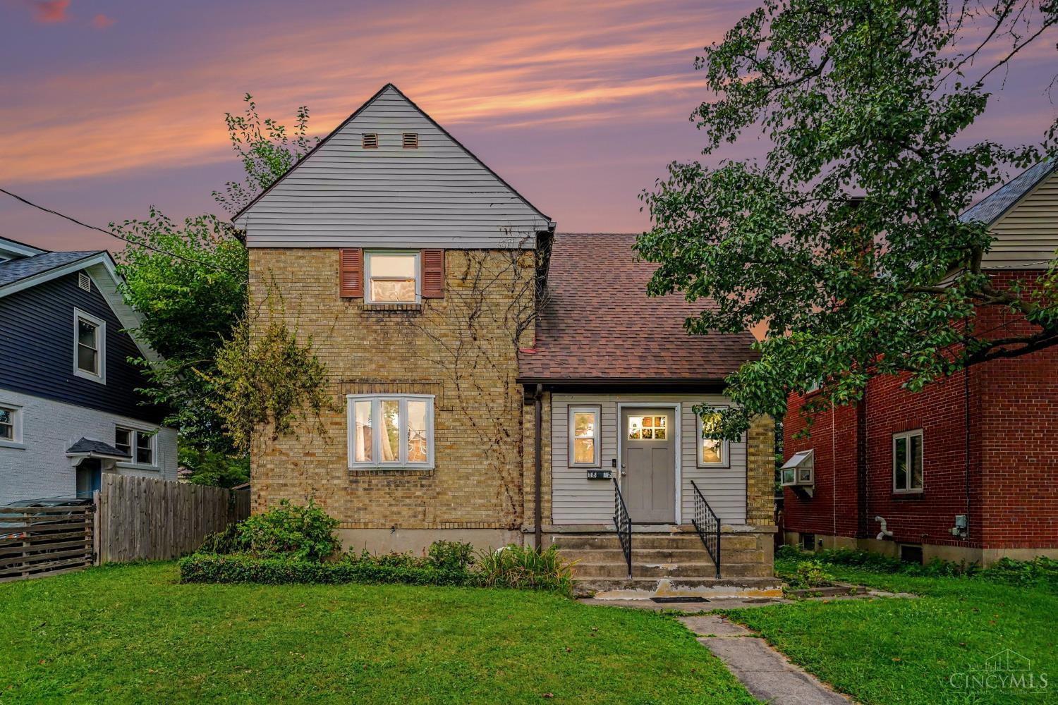 1802 Waltham Avenue Property Photo 1