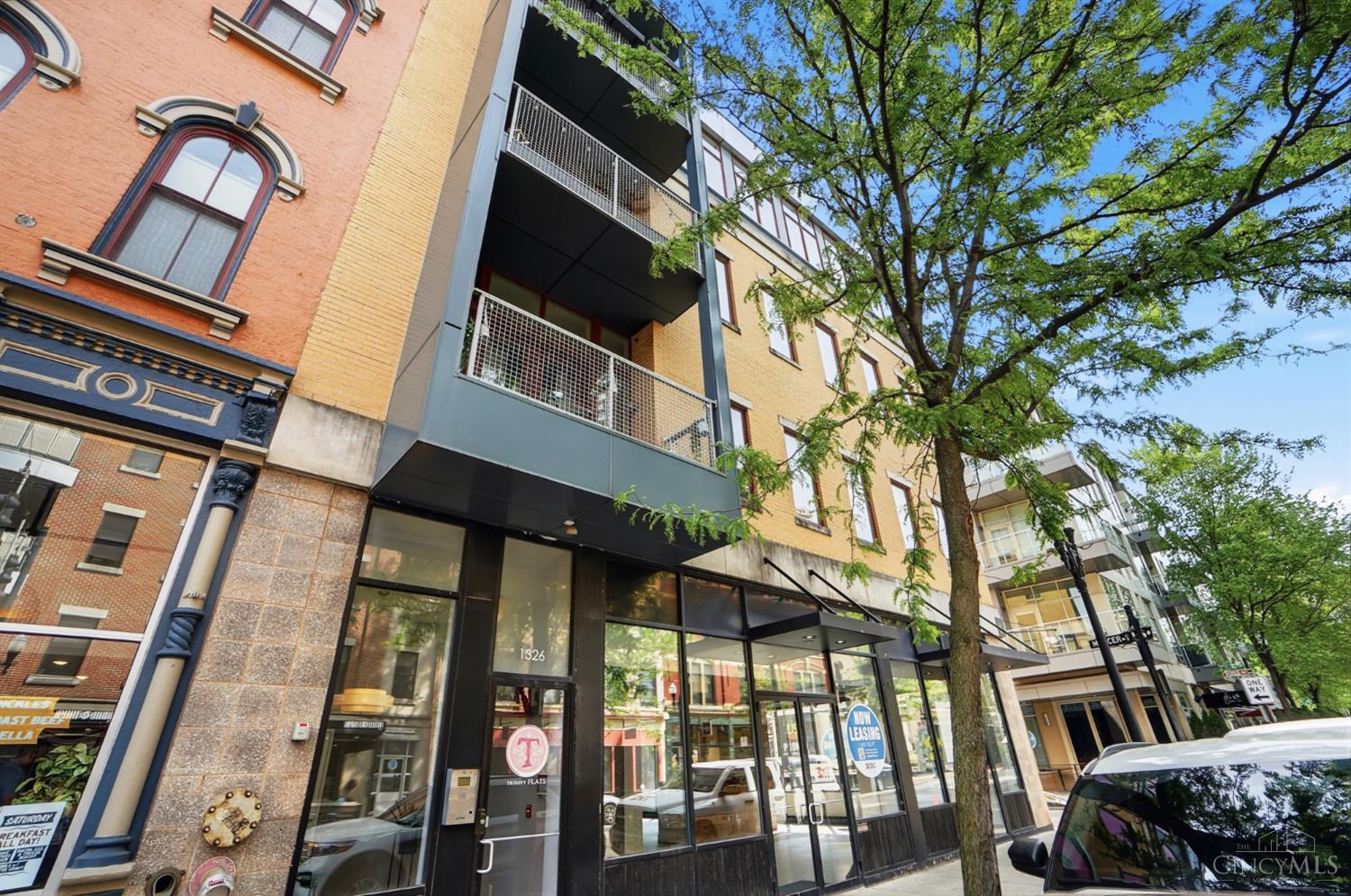 1326 Vine Street Property Photo 1