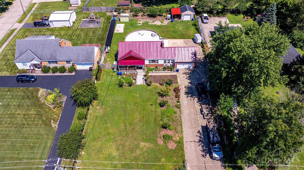 8294 Daly Road Property Photo 2