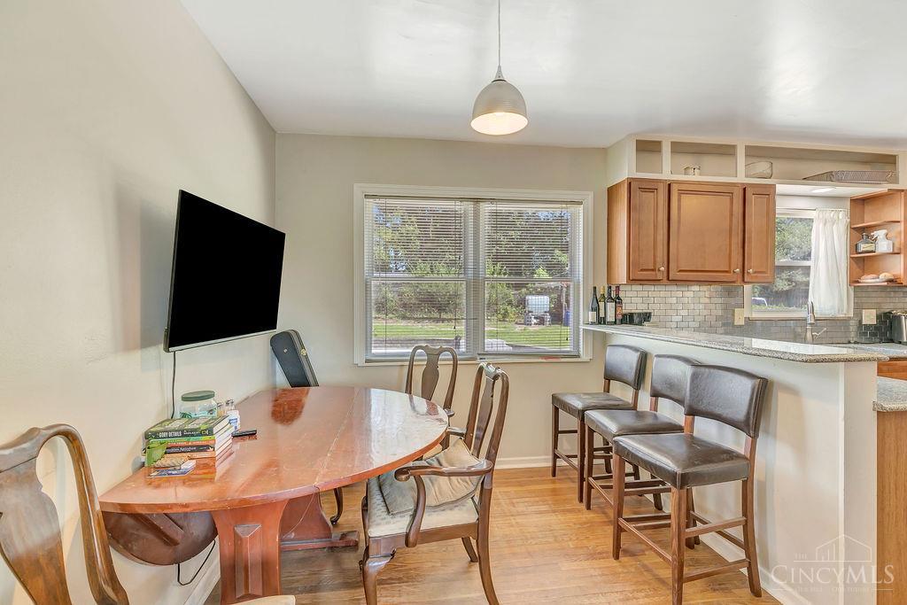 8294 Daly Road Property Photo 6