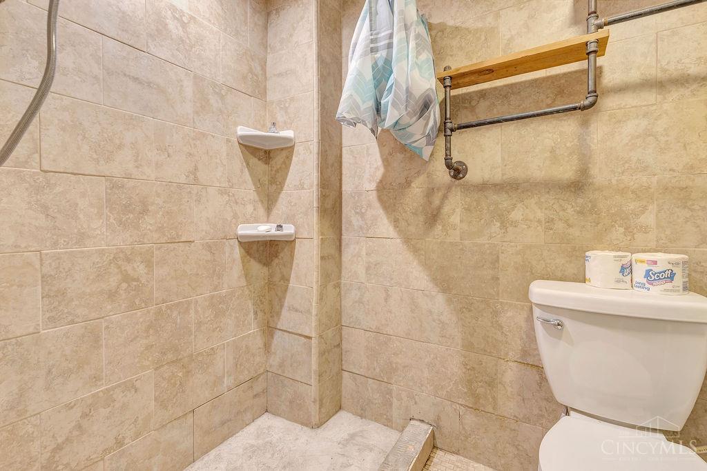 8294 Daly Road Property Photo 8