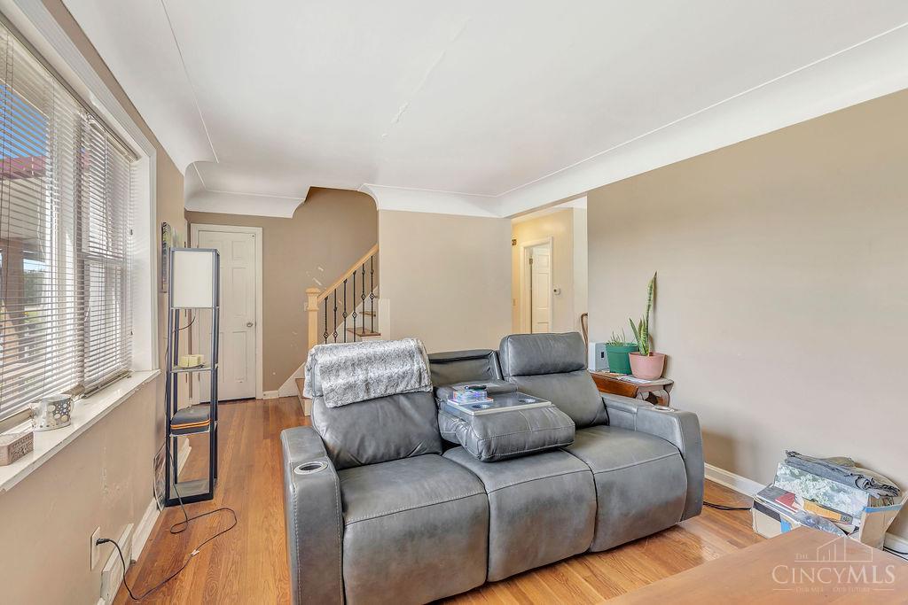 8294 Daly Road Property Photo 10