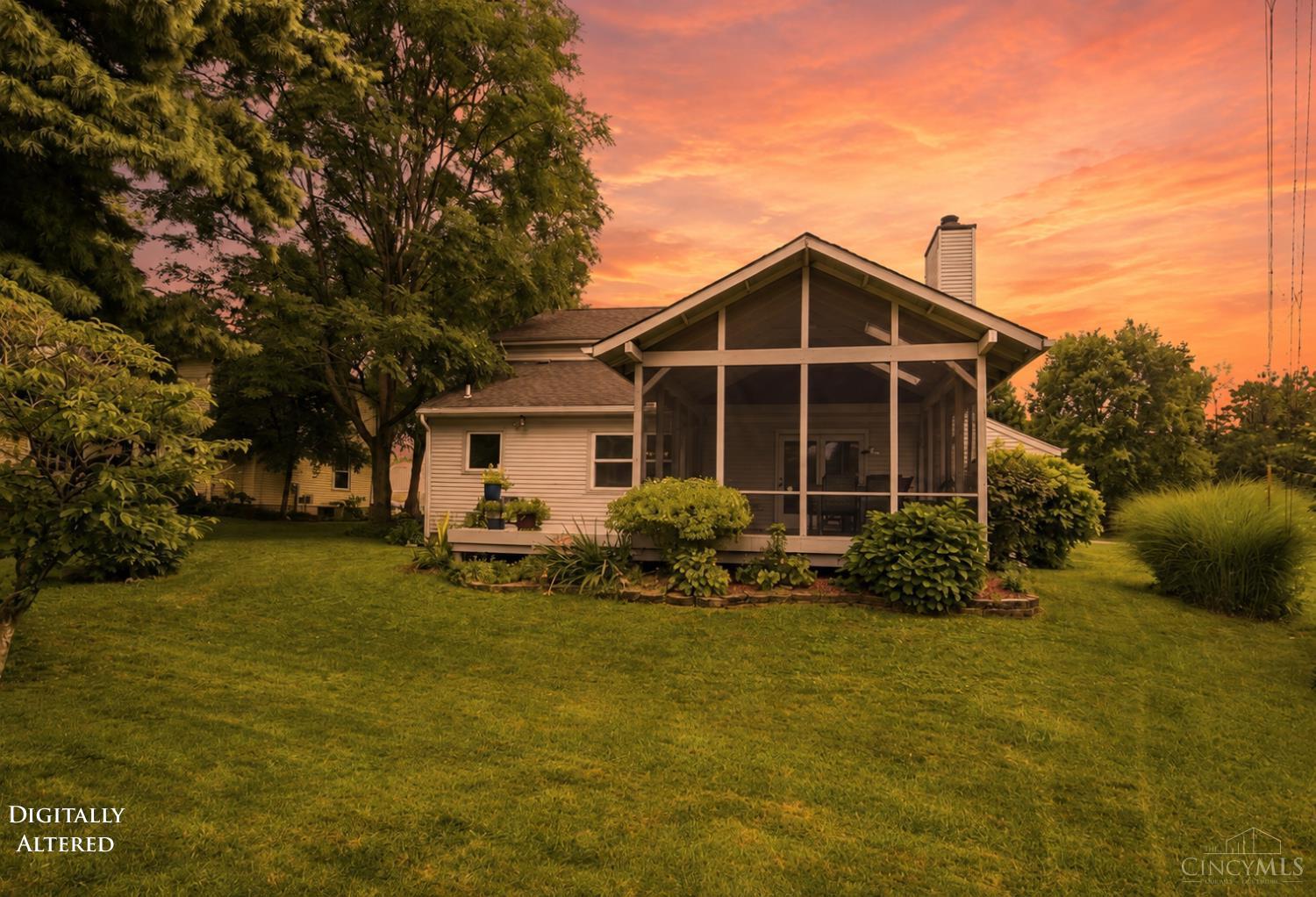 9233 Meadow Drive Property Photo 4