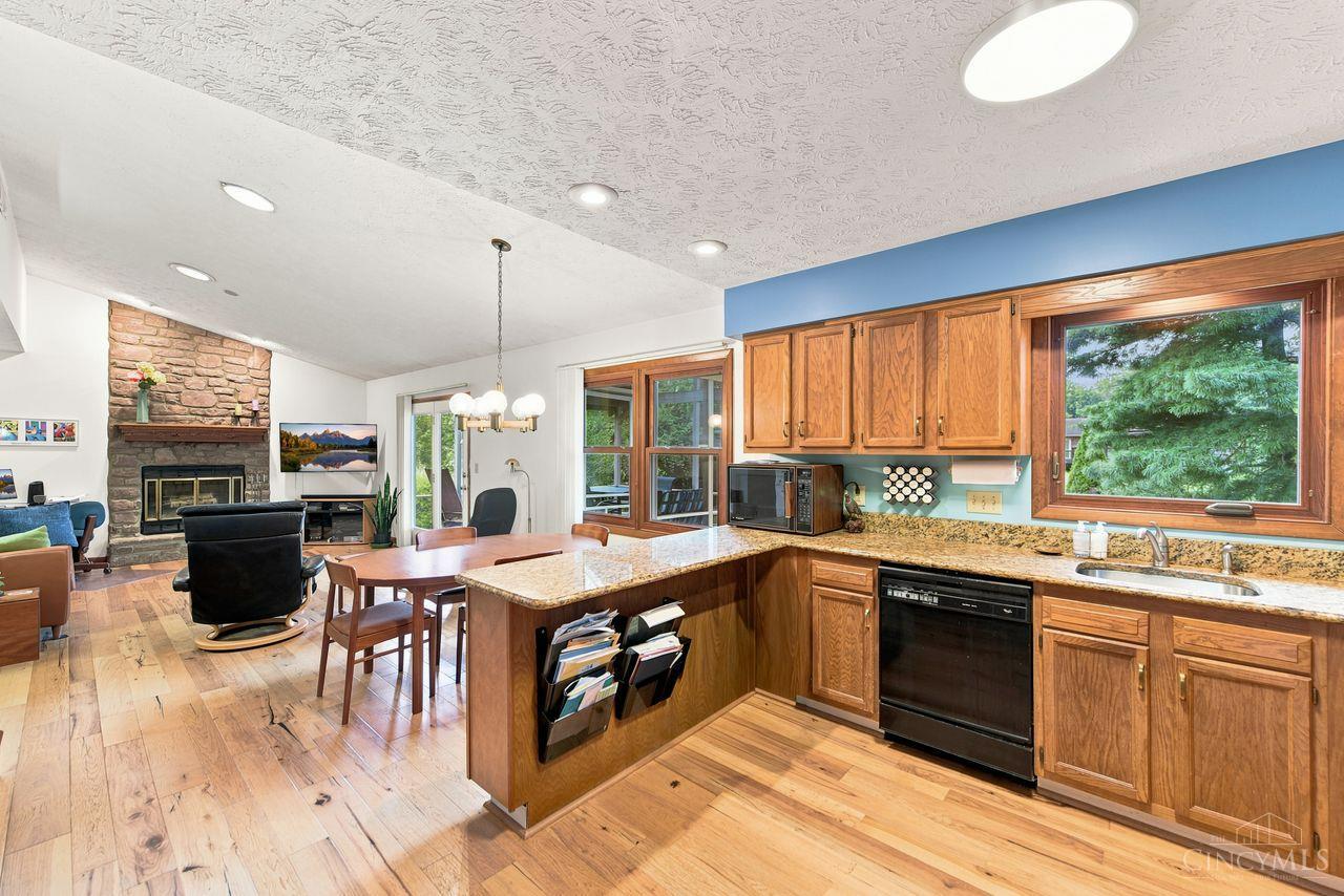 9233 Meadow Drive Property Photo 10