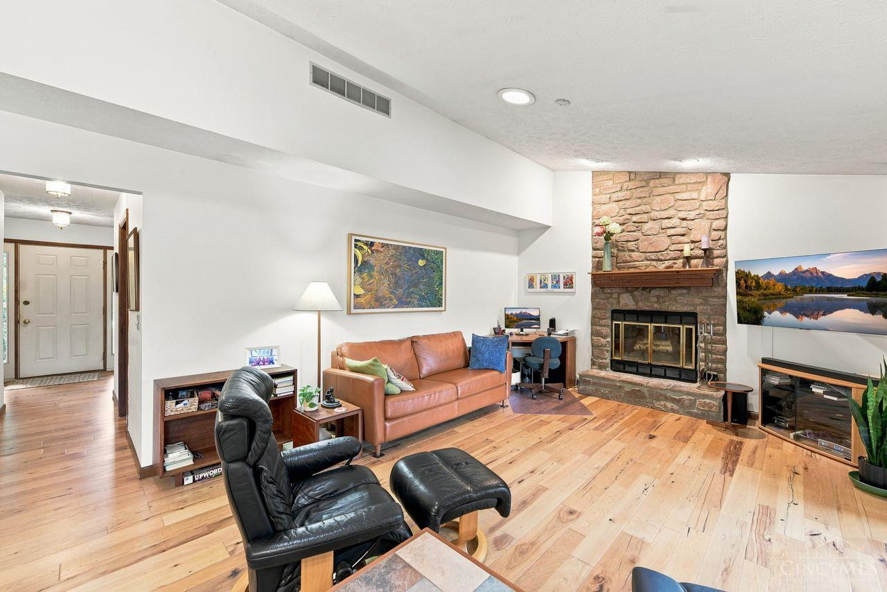 9233 Meadow Drive Property Photo 16