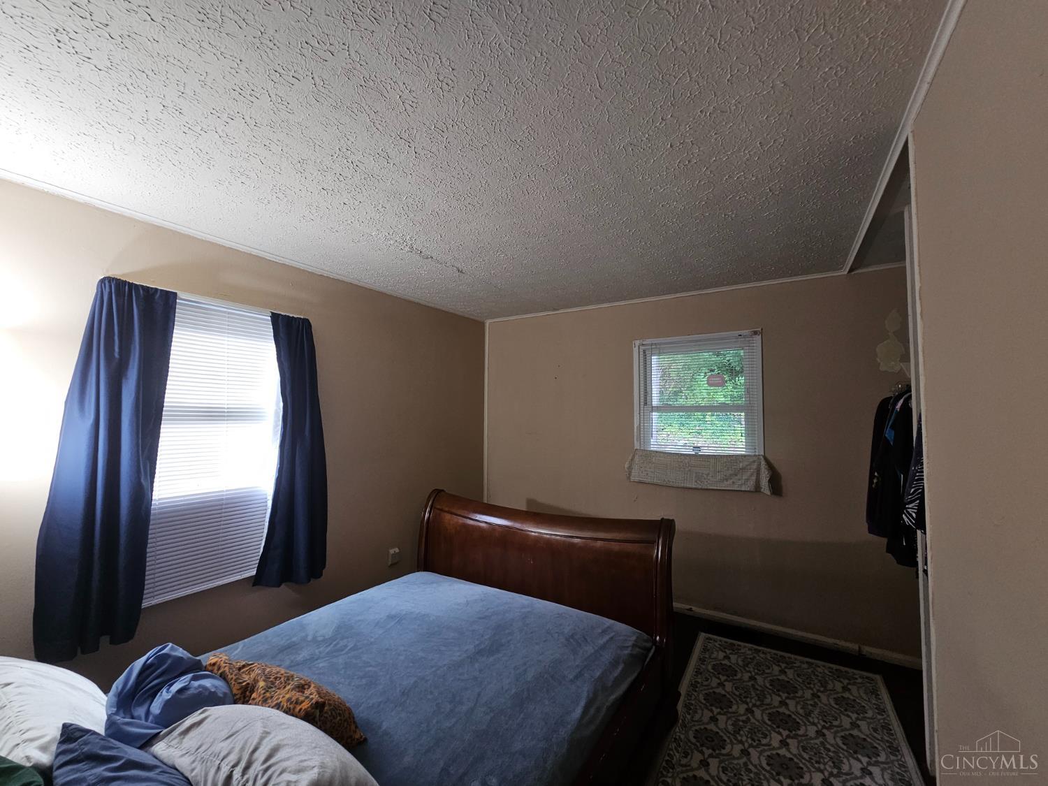 4728 Kirby Avenue Property Photo 8