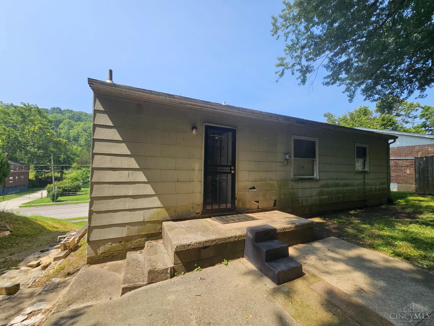 4728 Kirby Avenue Property Photo 15