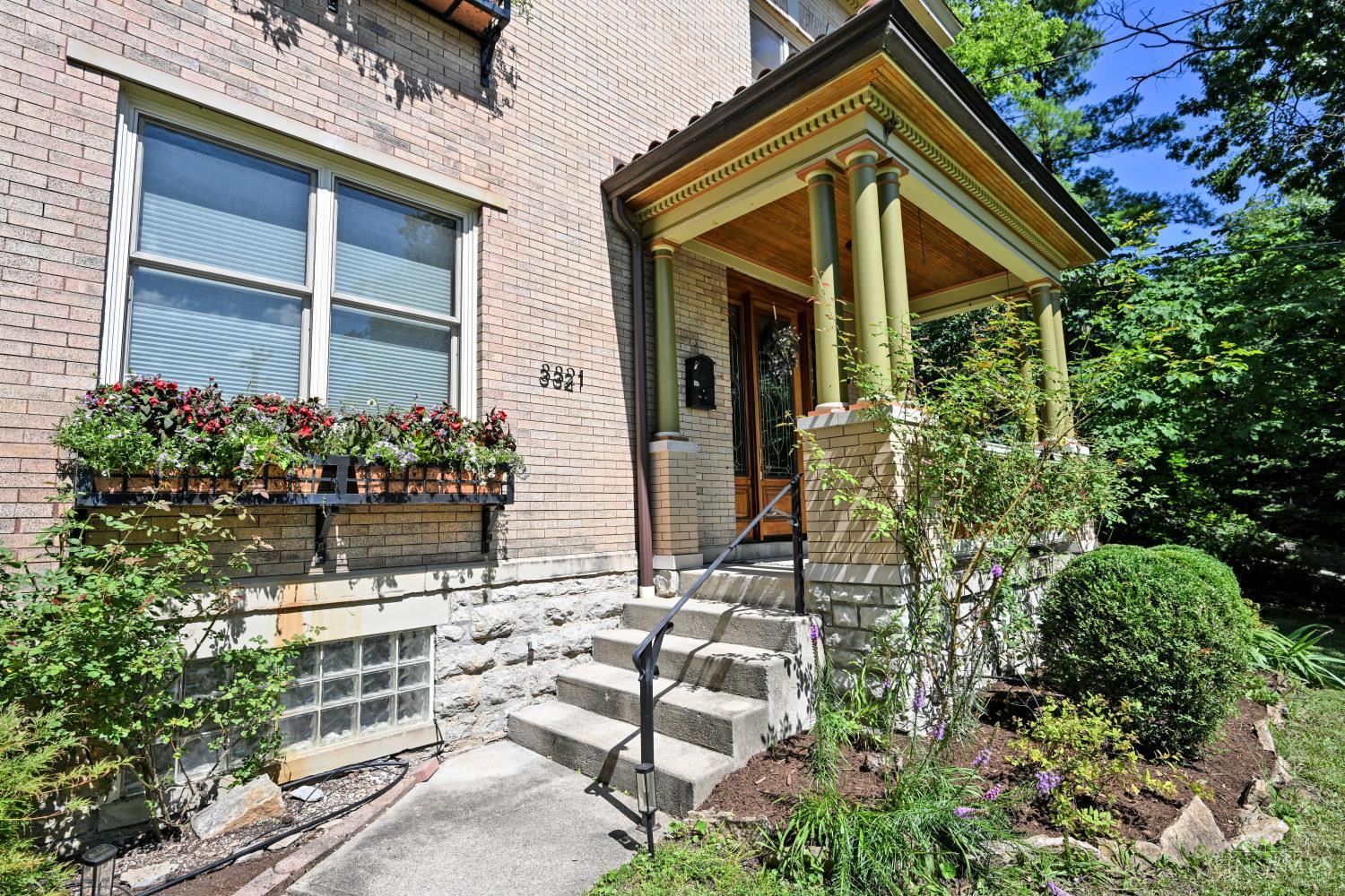 3321 Morrison Avenue Property Photo 2