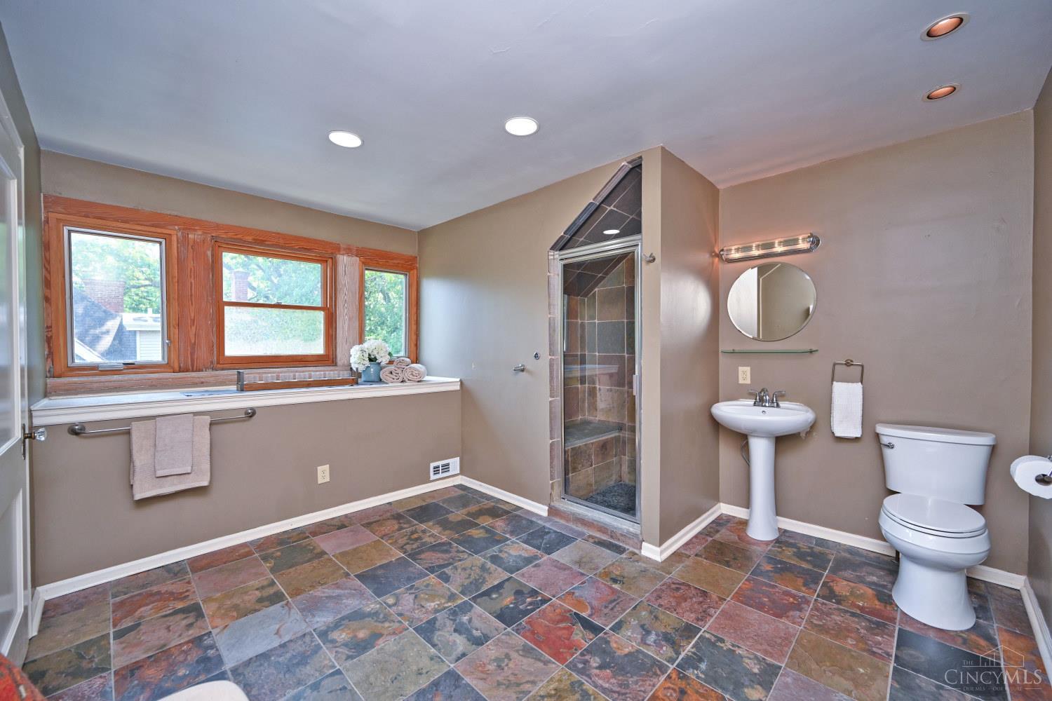3321 Morrison Avenue Property Photo 53