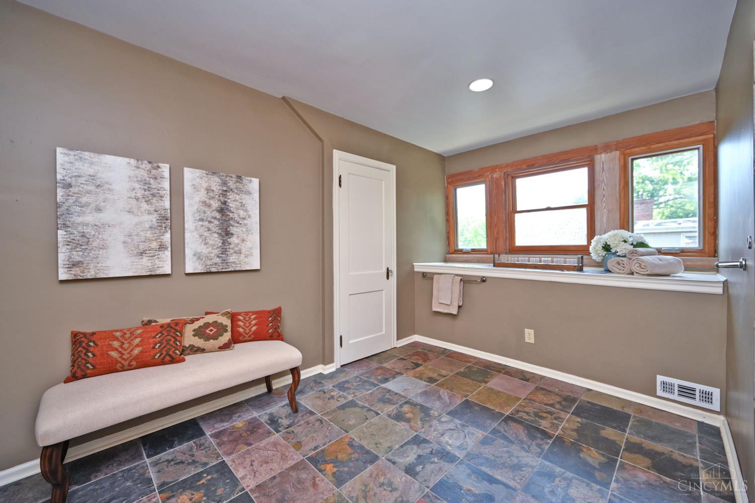 3321 Morrison Avenue Property Photo 55