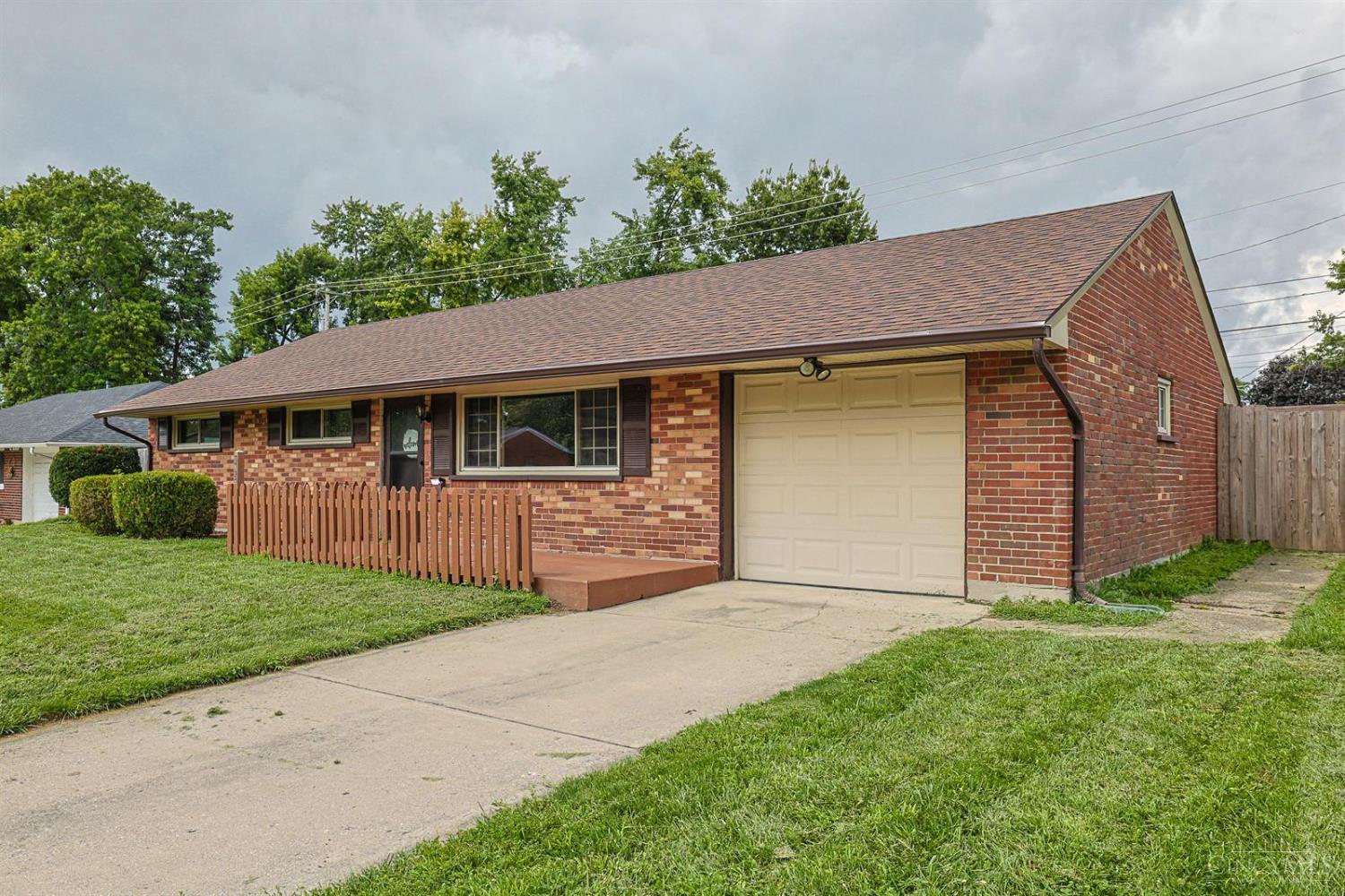 1855 Owendale Drive Property Photo 2