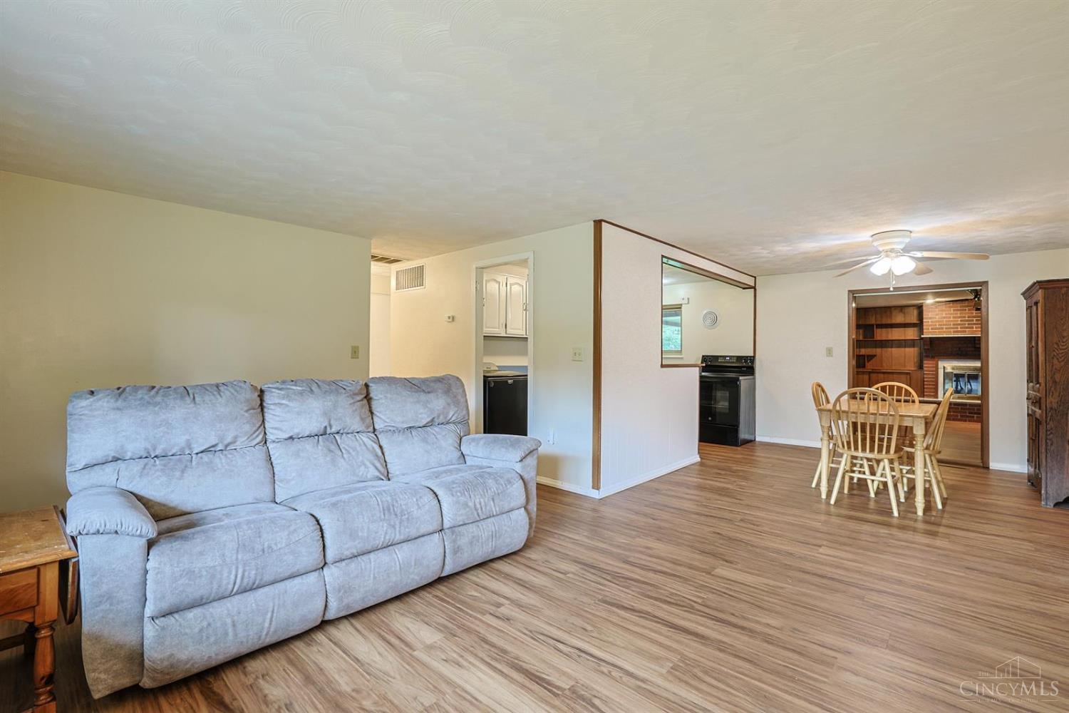 1855 Owendale Drive Property Photo 8