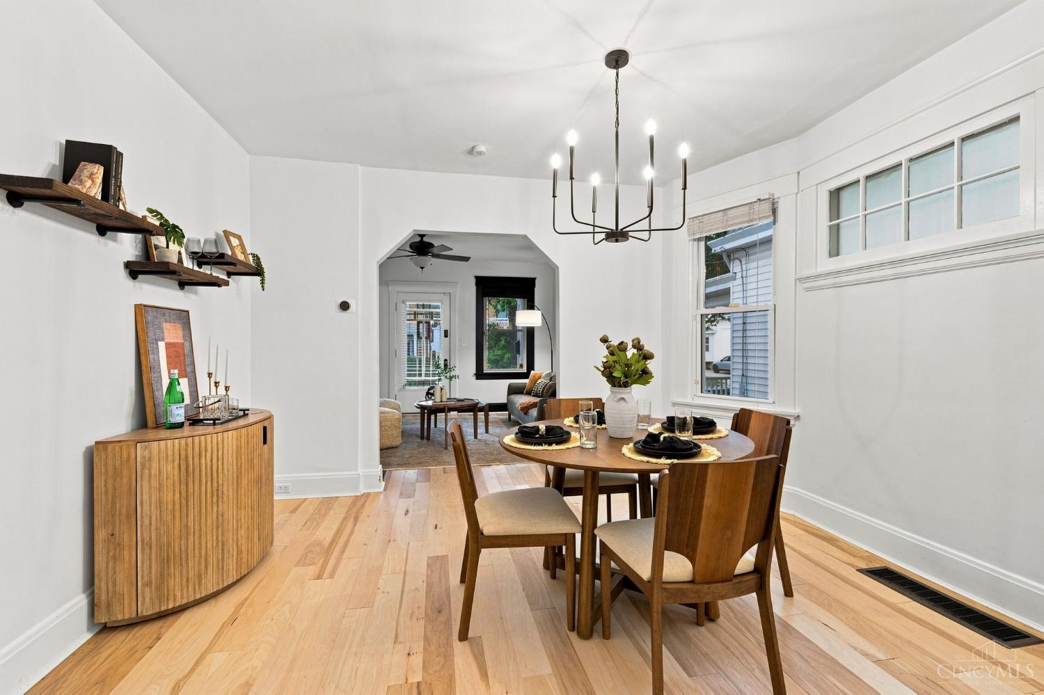 3106 Markbreit Avenue Property Photo 4