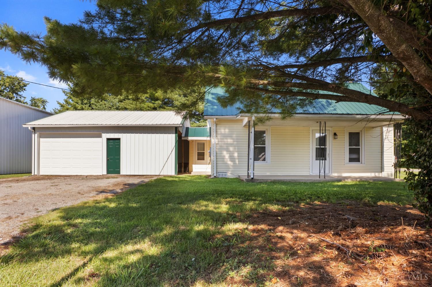 239 Middle North Property Photo 1