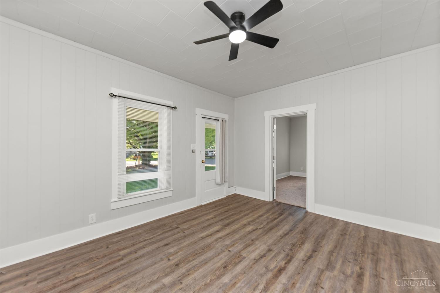 239 Middle North Property Photo 15