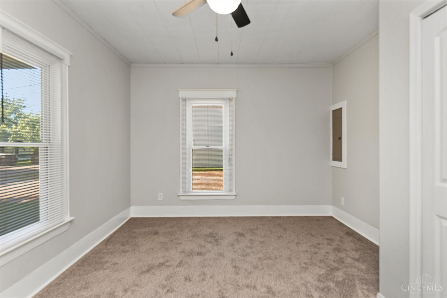 239 Middle North Property Photo 16