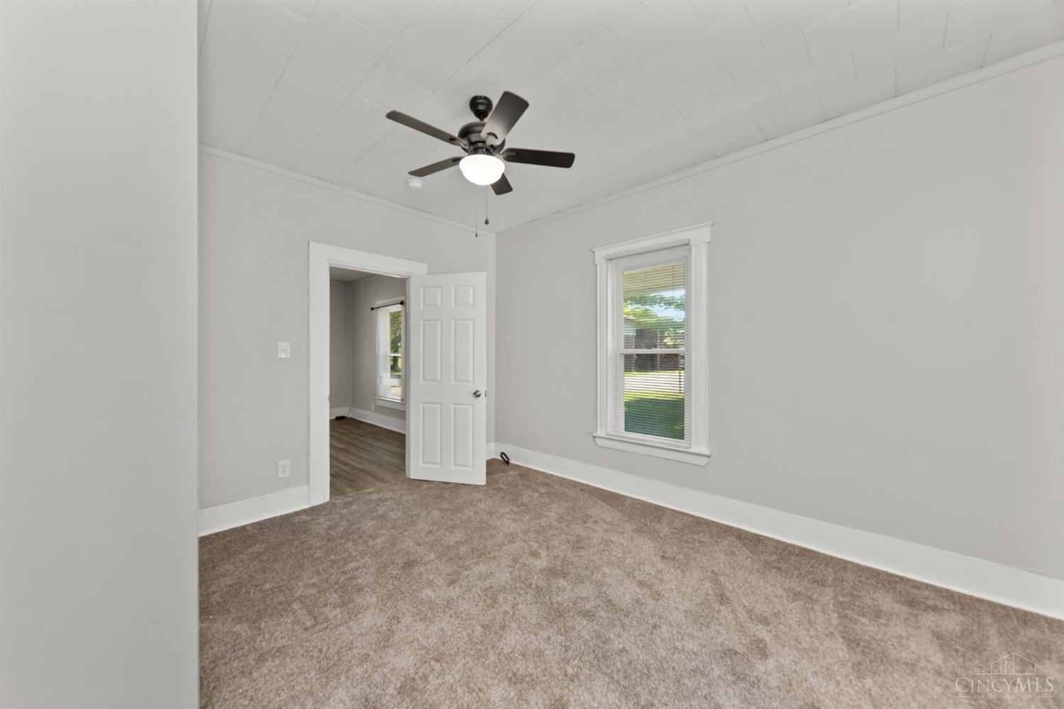 239 Middle North Property Photo 18