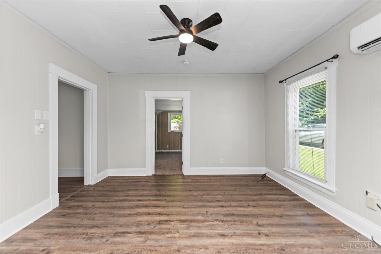 239 Middle North Property Photo 19