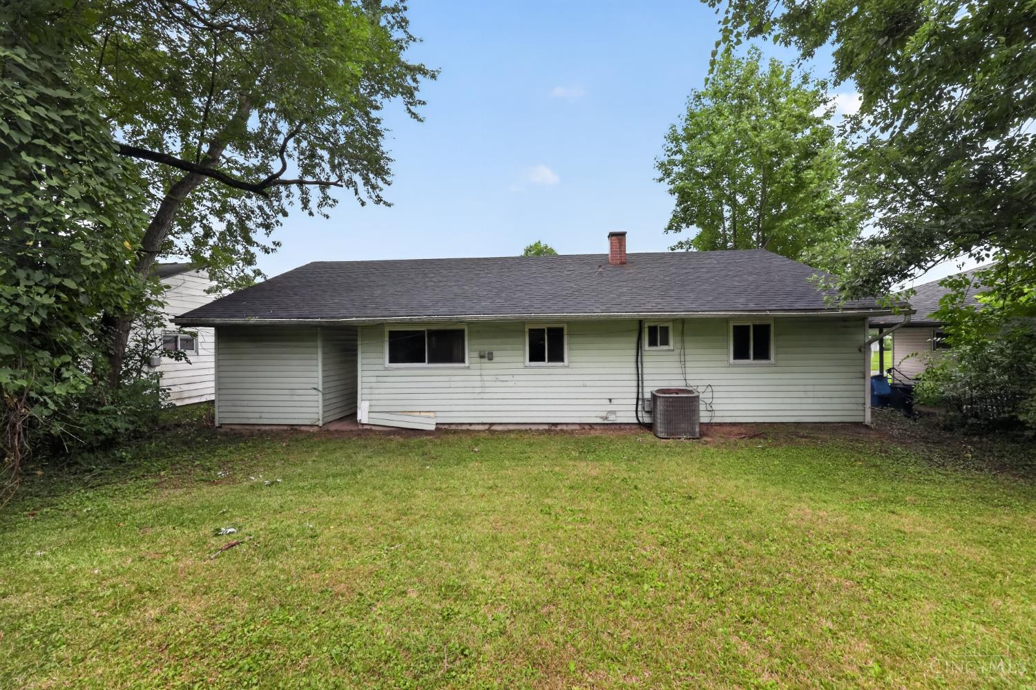 1305 Landis Lane Property Photo 1