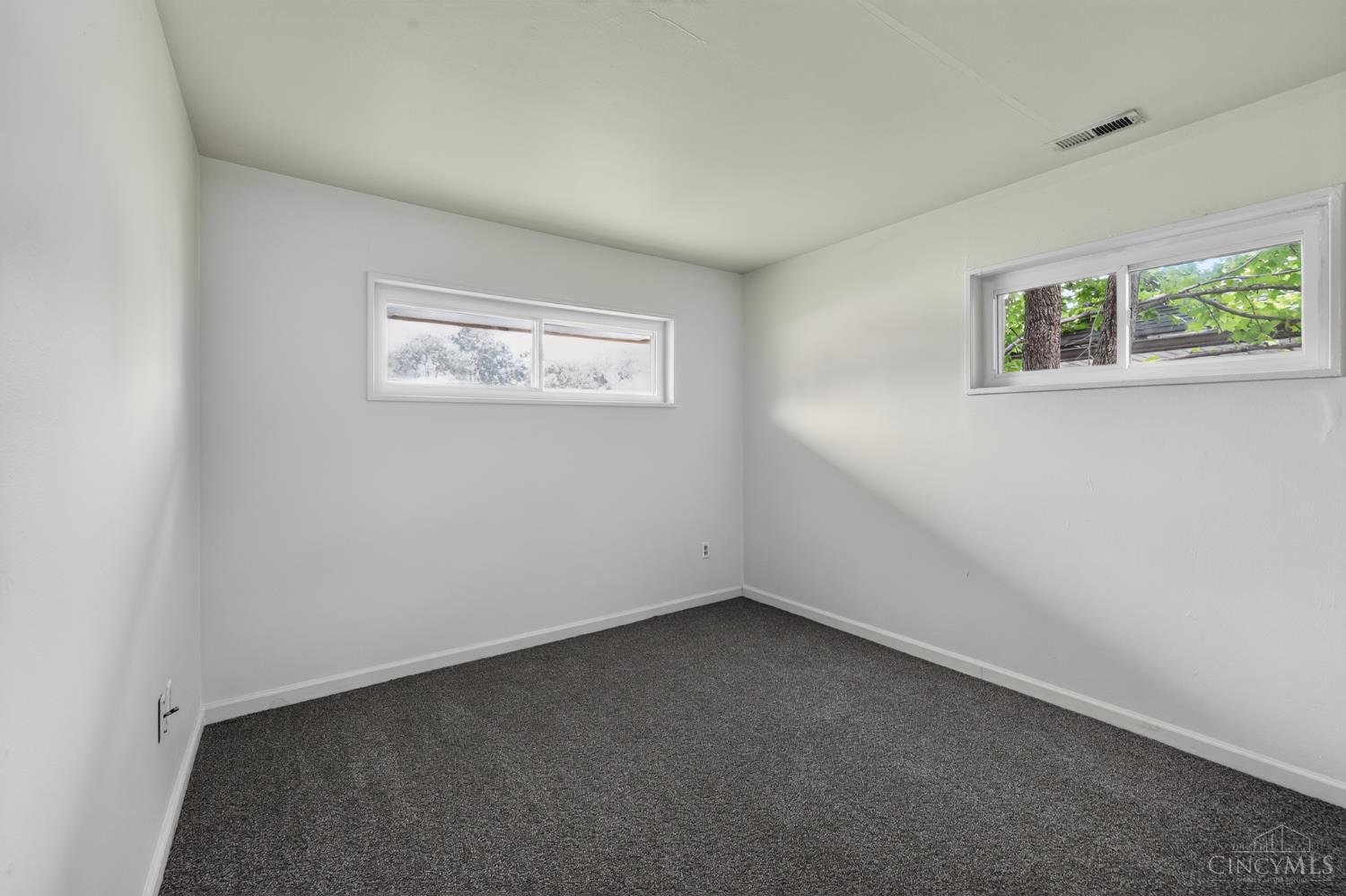 1305 Landis Lane Property Photo 10