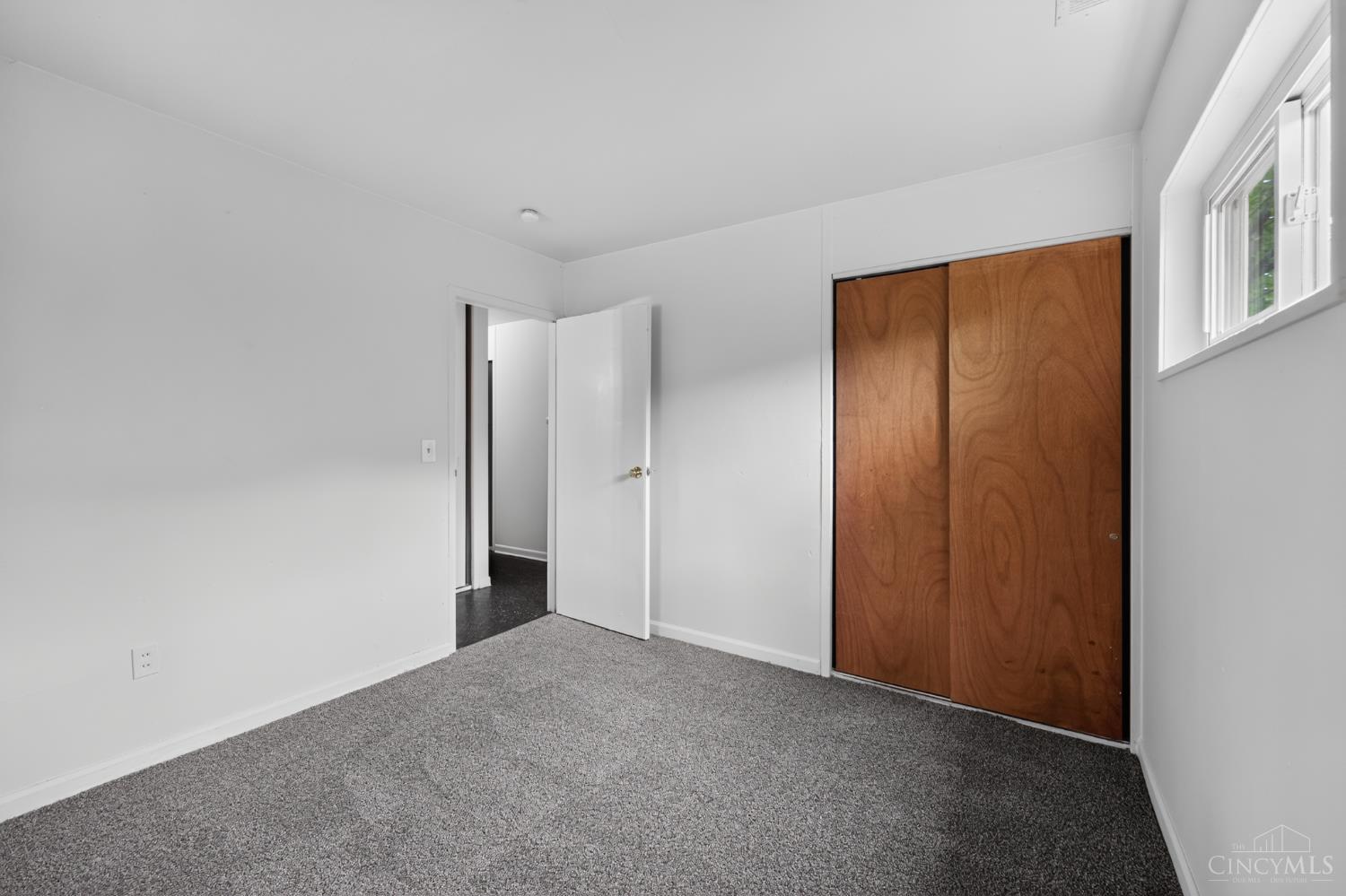 1305 Landis Lane Property Photo 13